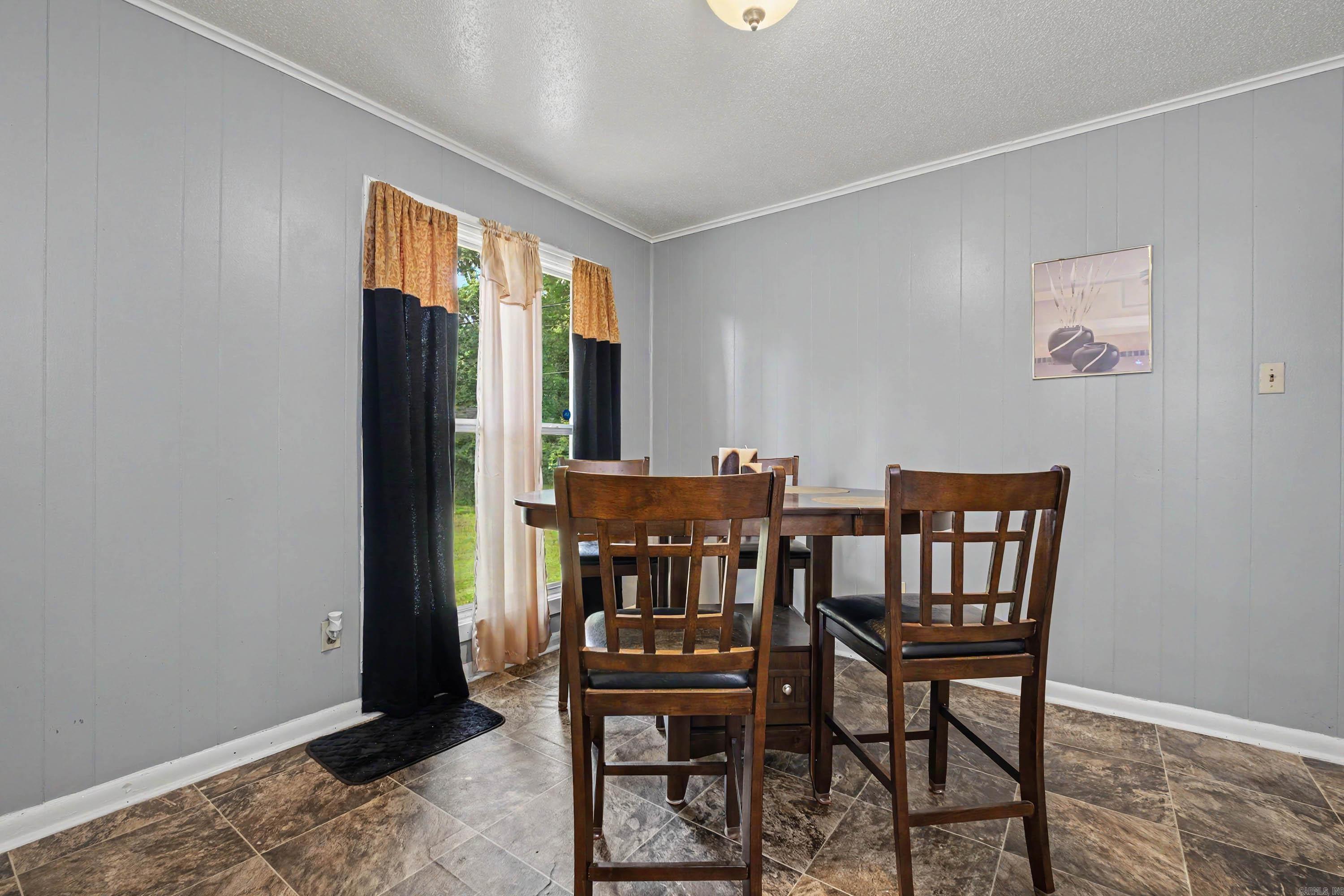 CASTLEWOOD - Residential