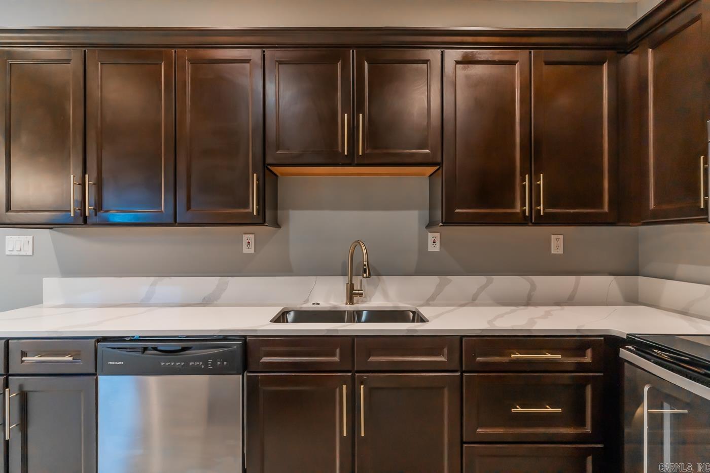 CRAFTSBURY VILLAGE - Residential