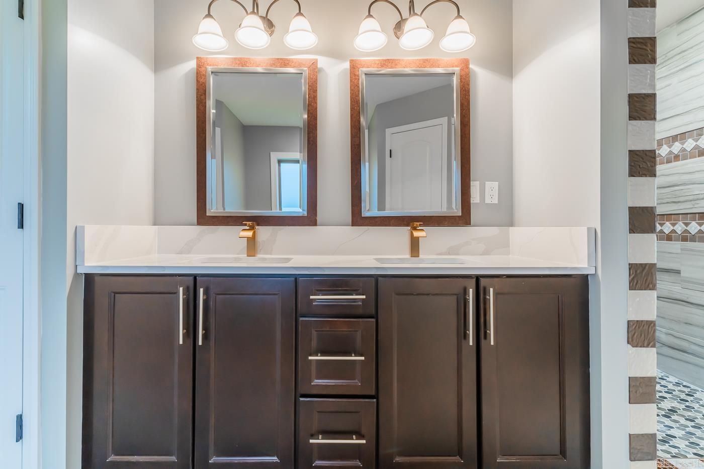 CRAFTSBURY VILLAGE - Residential