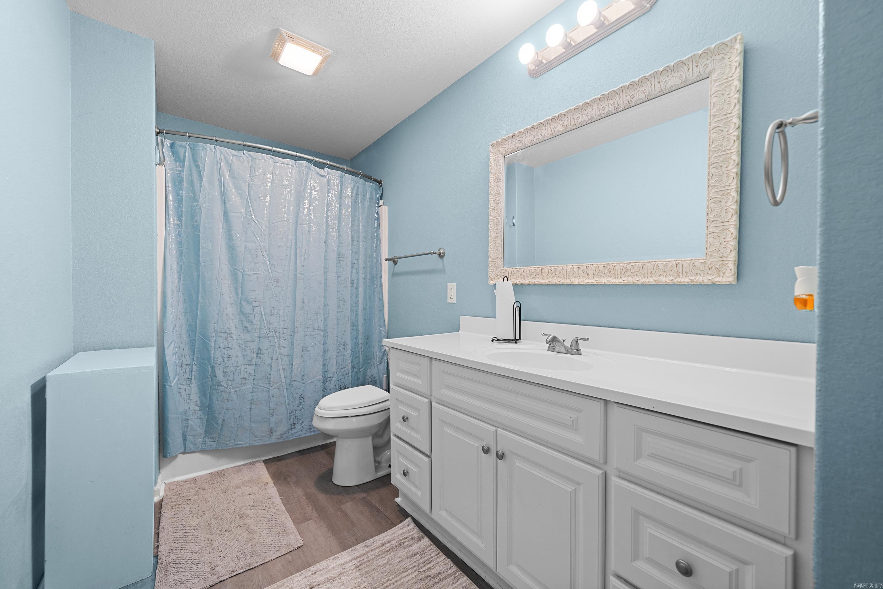 HICKORY HILLS - Residential