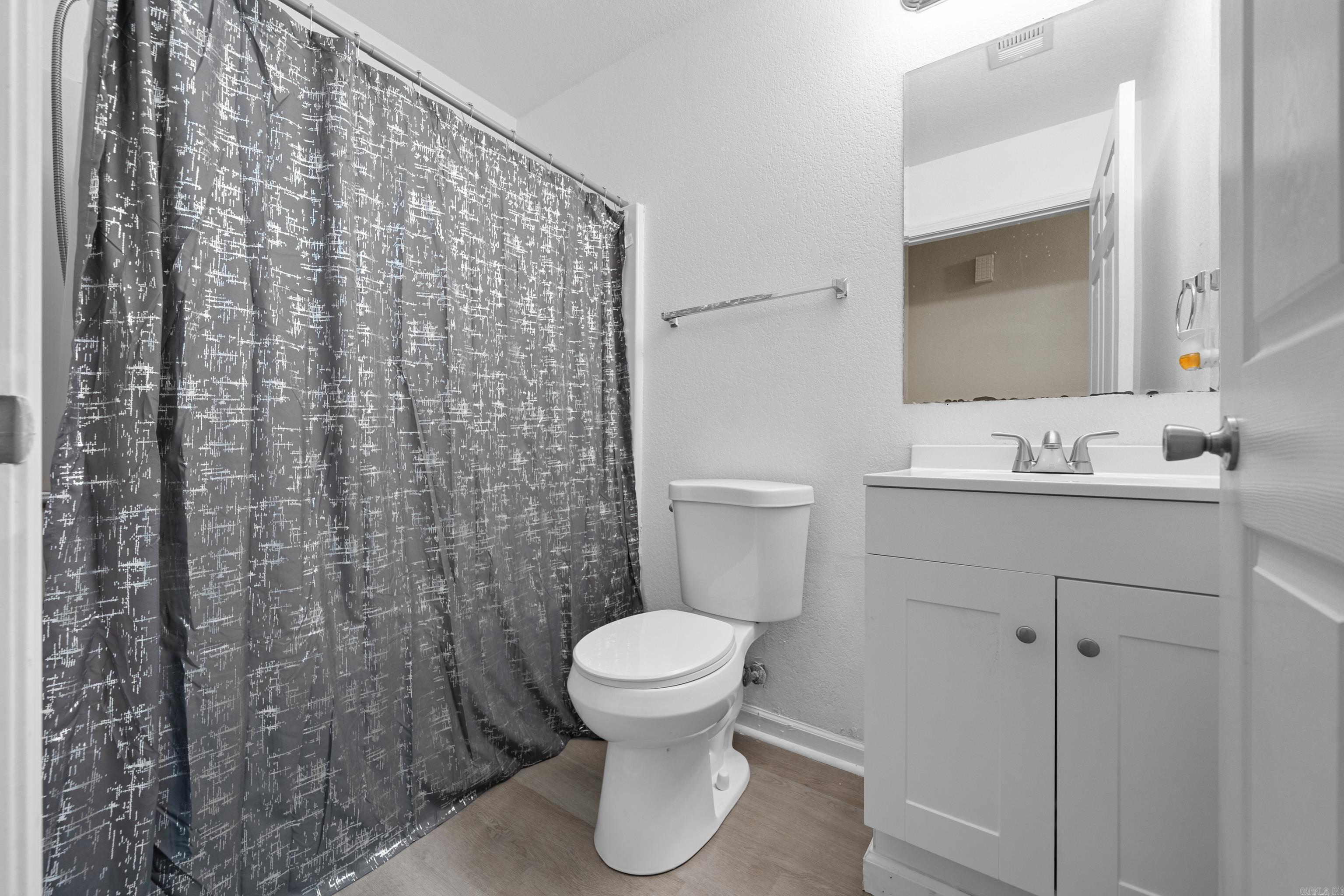 HICKORY HILLS - Residential