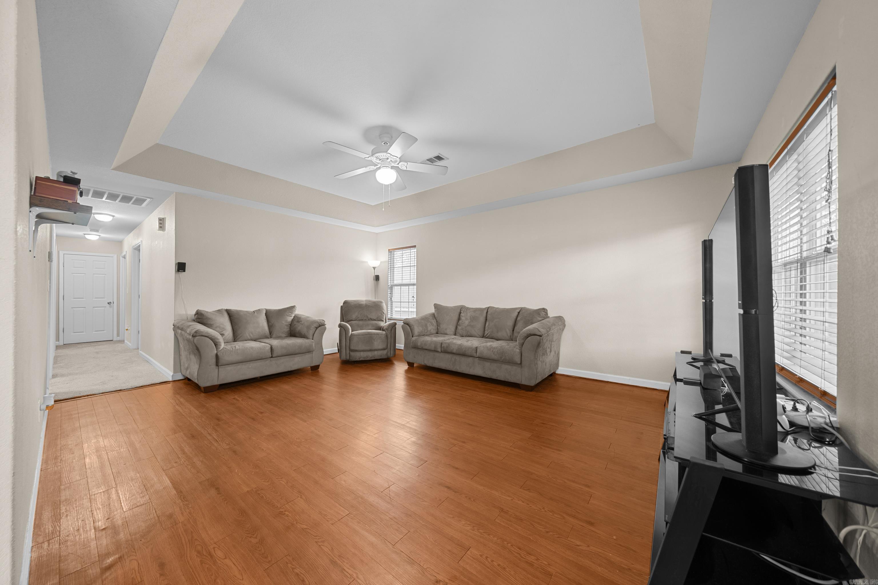 HICKORY HILLS - Residential