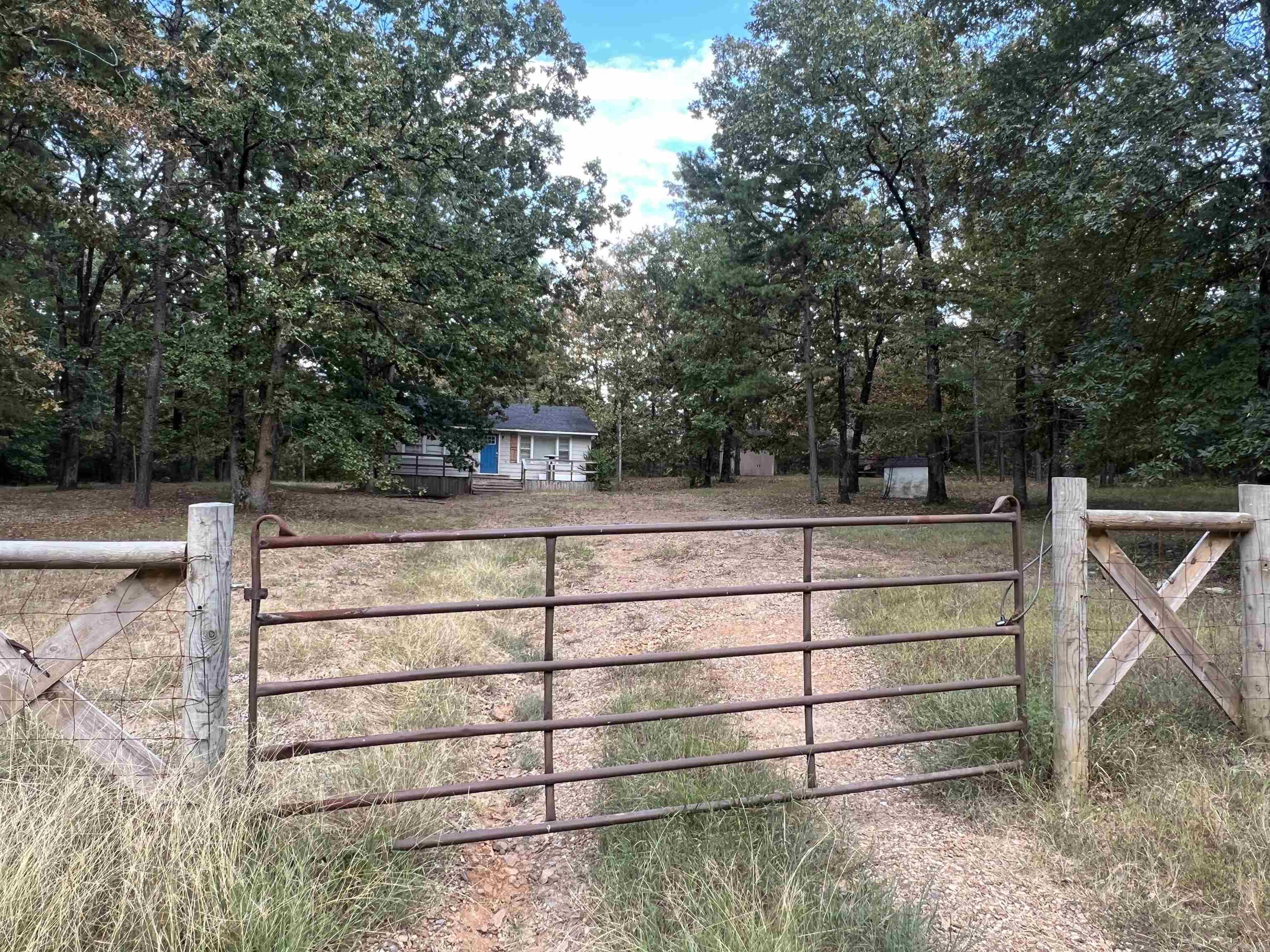 PINE VILLAGE - Residential