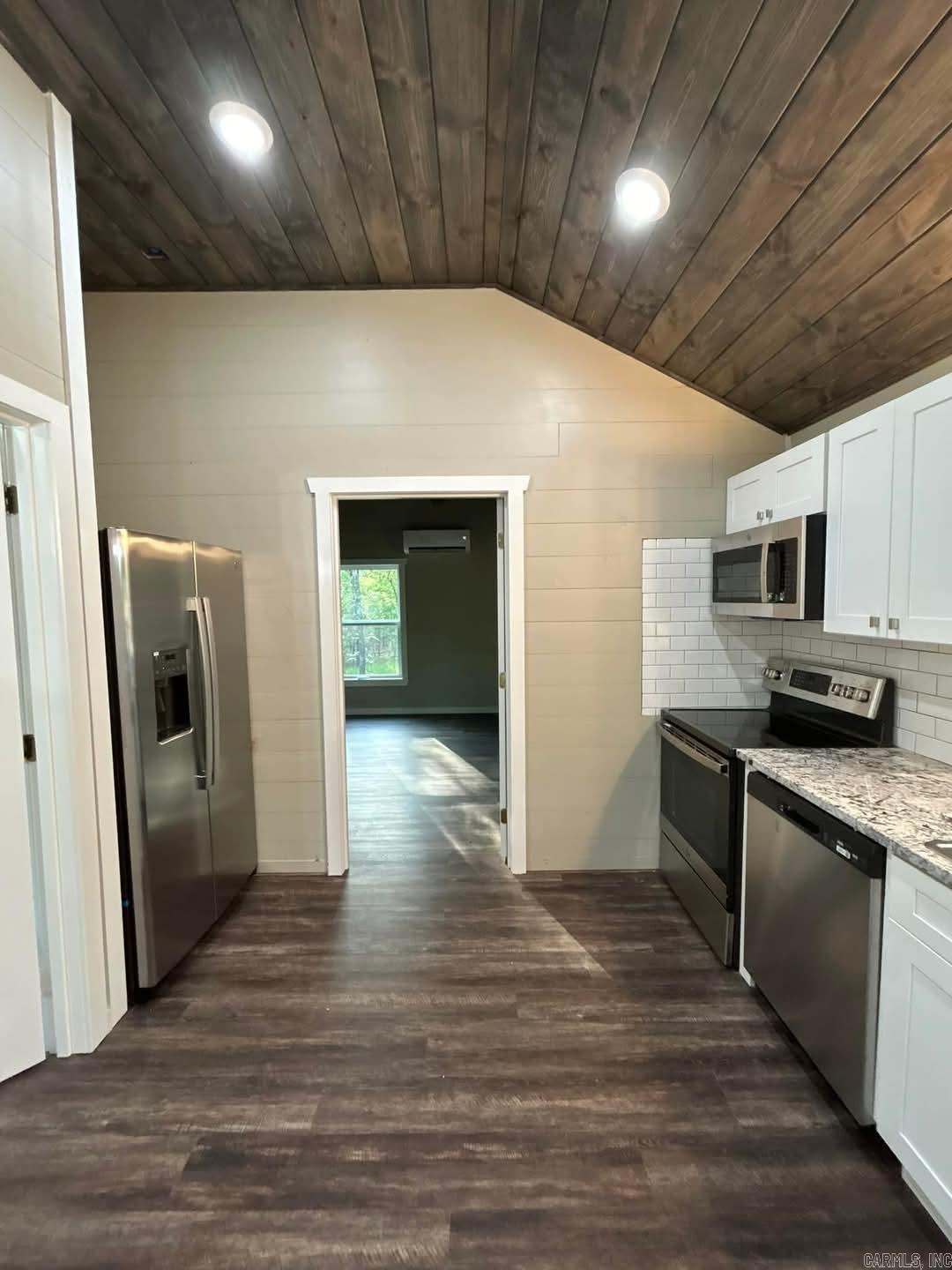 Metes & Bounds - Residential Income