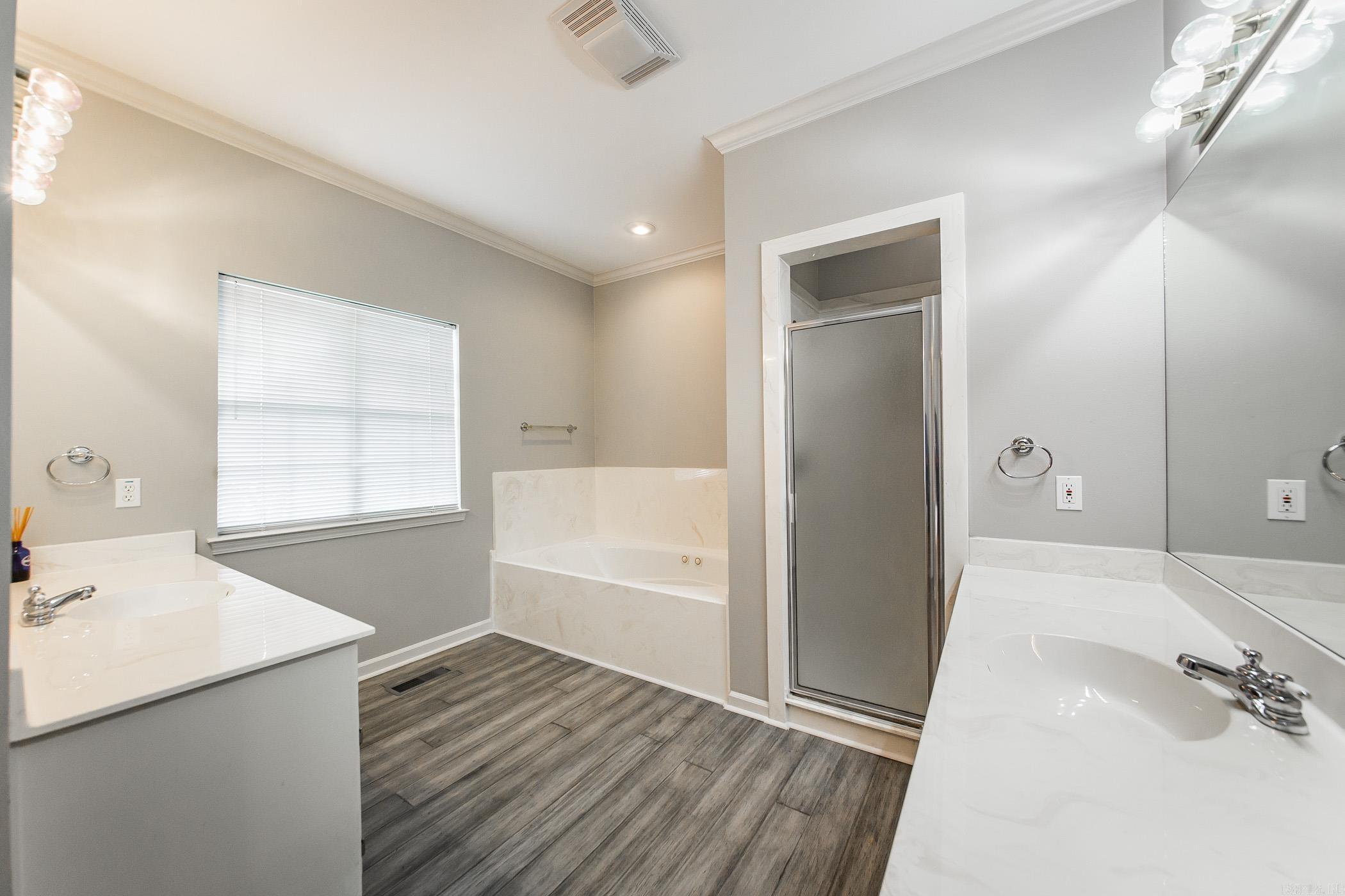 CHENAL RIDGE - Residential