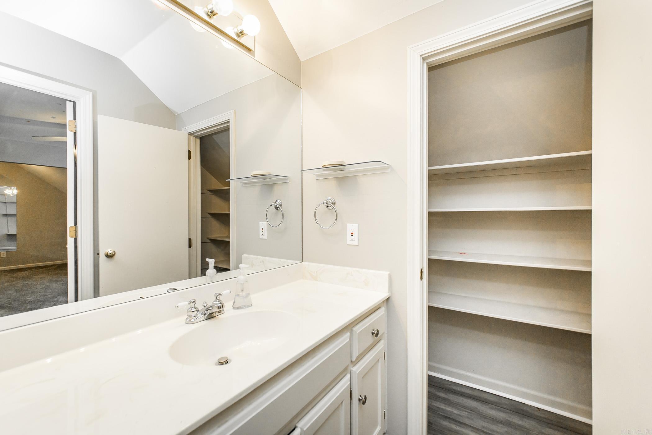 CHENAL RIDGE - Residential