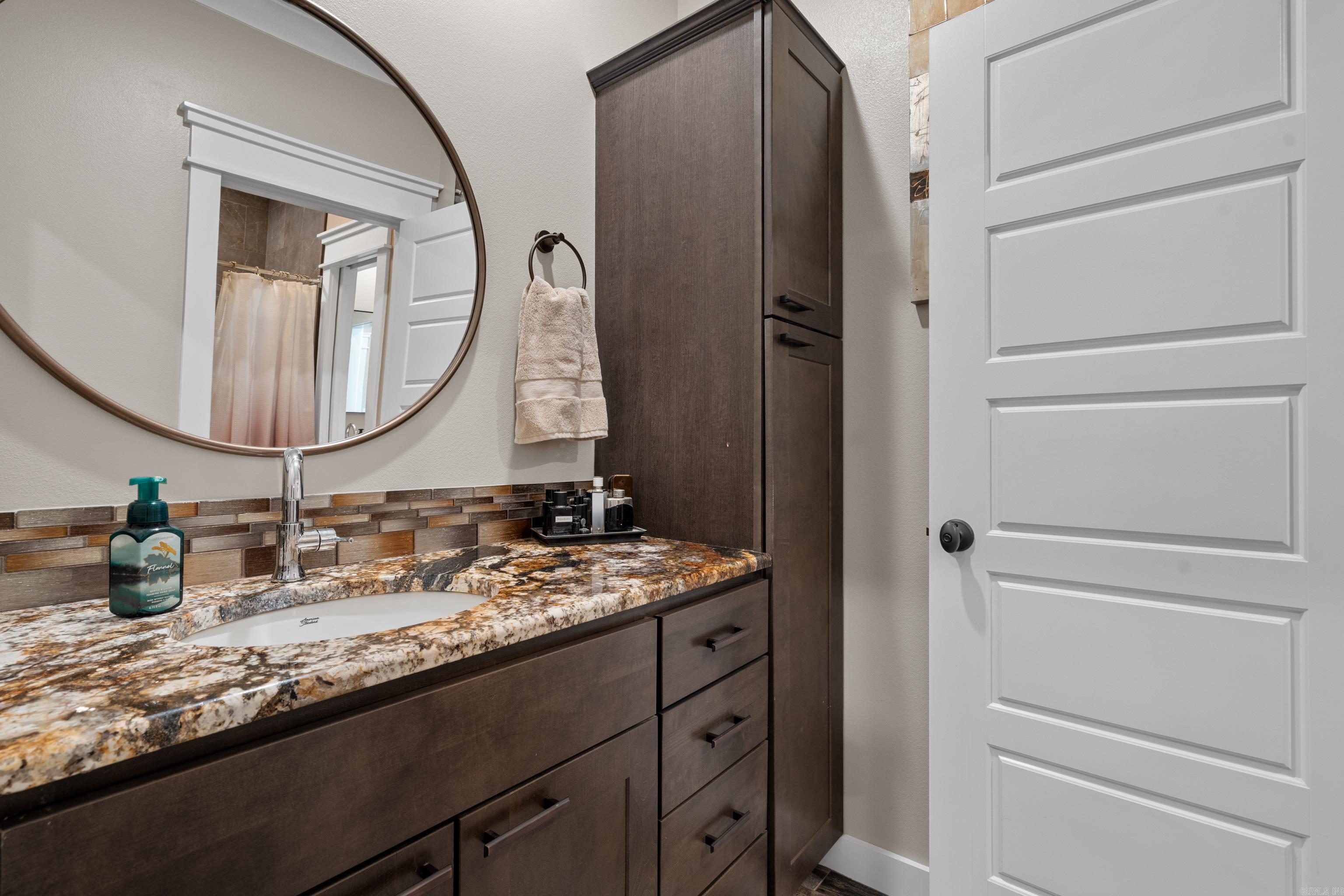 WEST WINDS UNIT - Residential