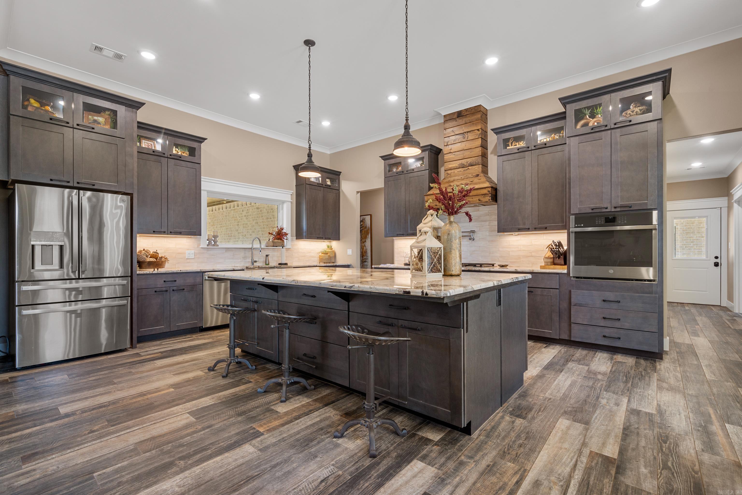 WEST WINDS UNIT - Residential