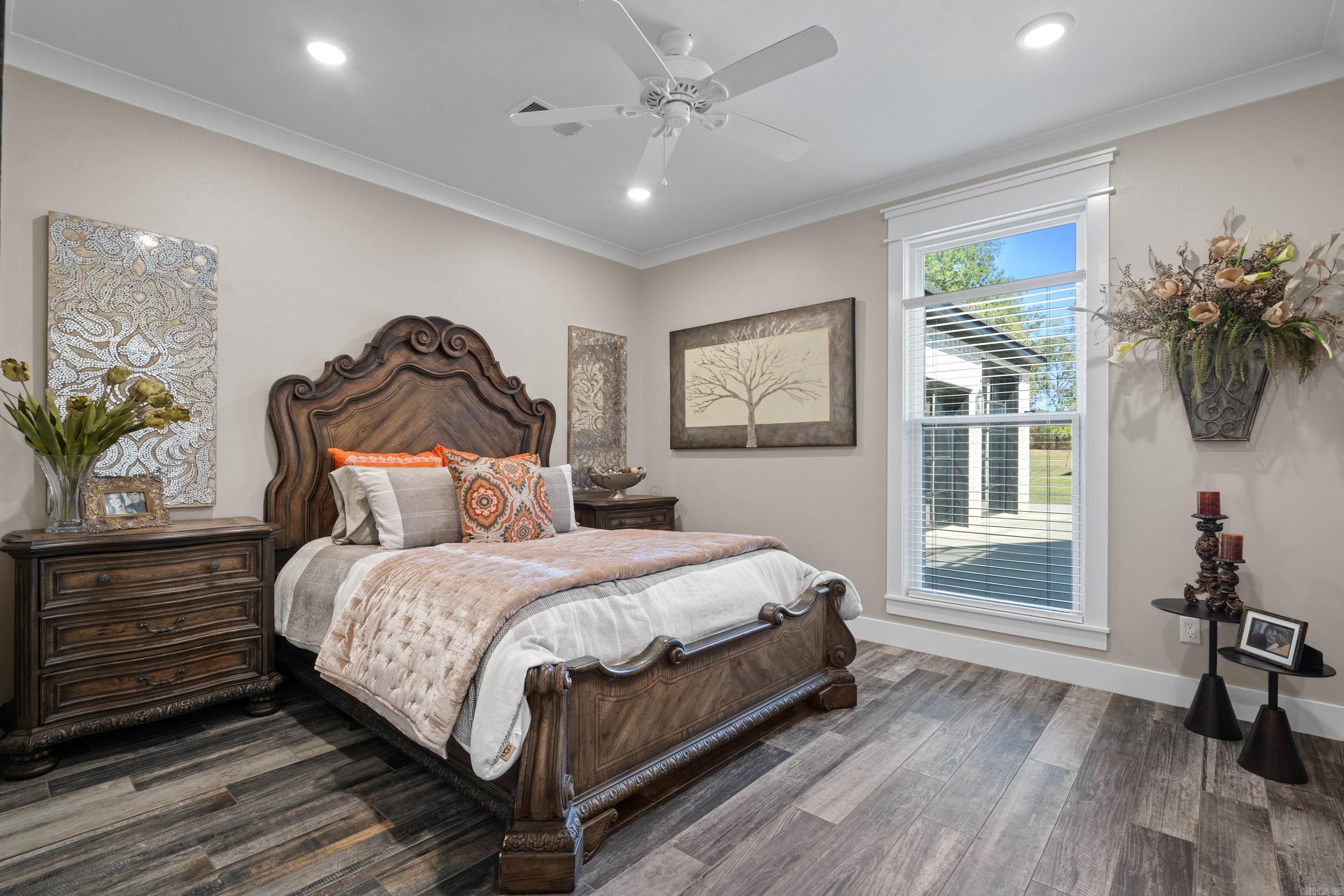 WEST WINDS UNIT - Residential
