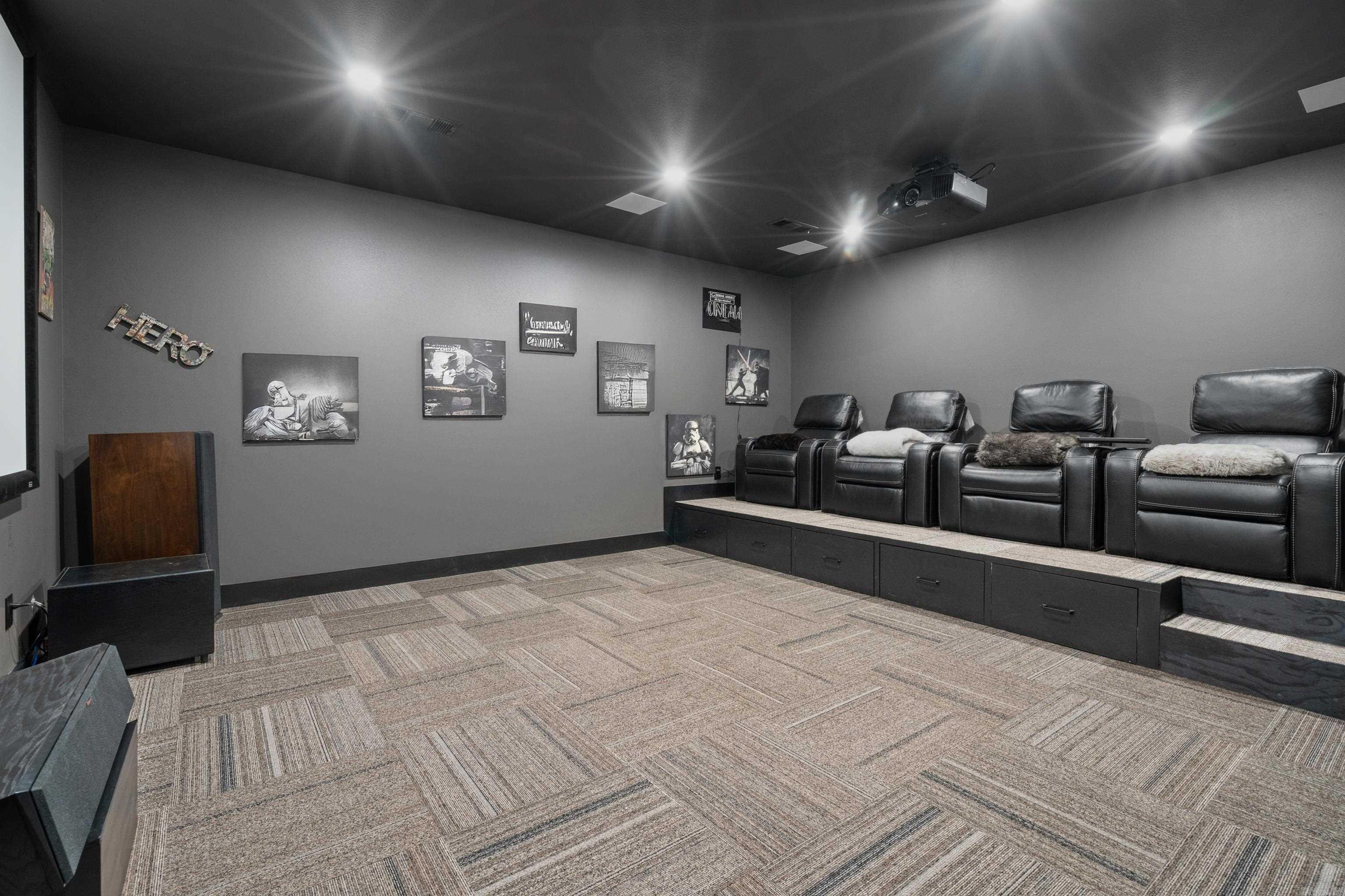 WEST WINDS UNIT - Residential