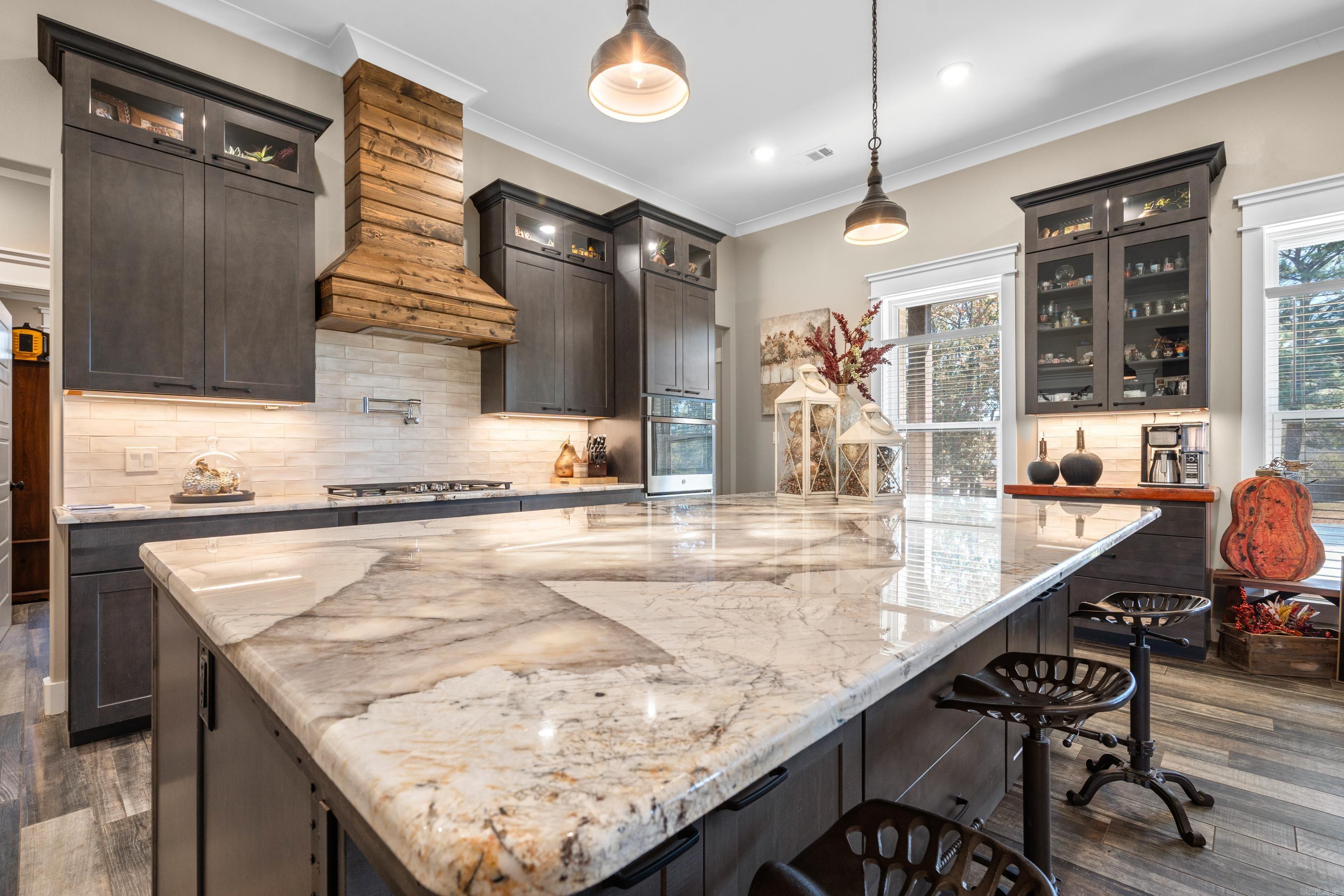 WEST WINDS UNIT - Residential