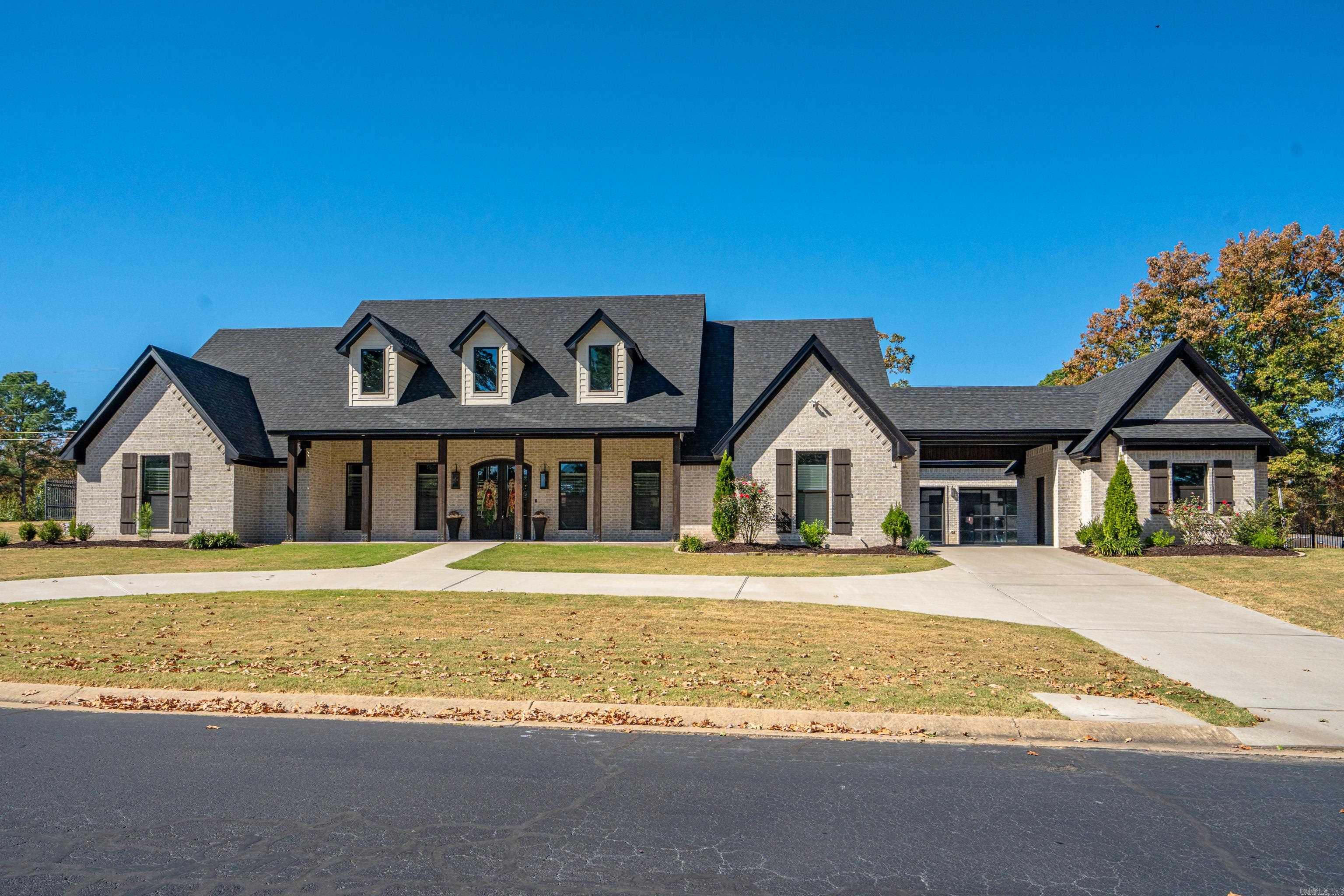 WEST WINDS UNIT - Residential