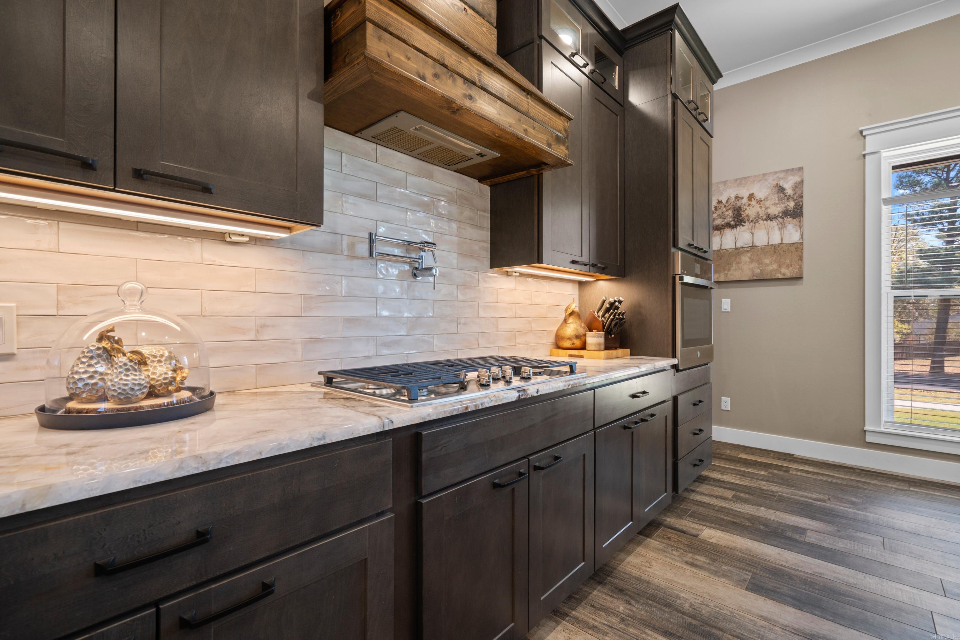 WEST WINDS UNIT - Residential