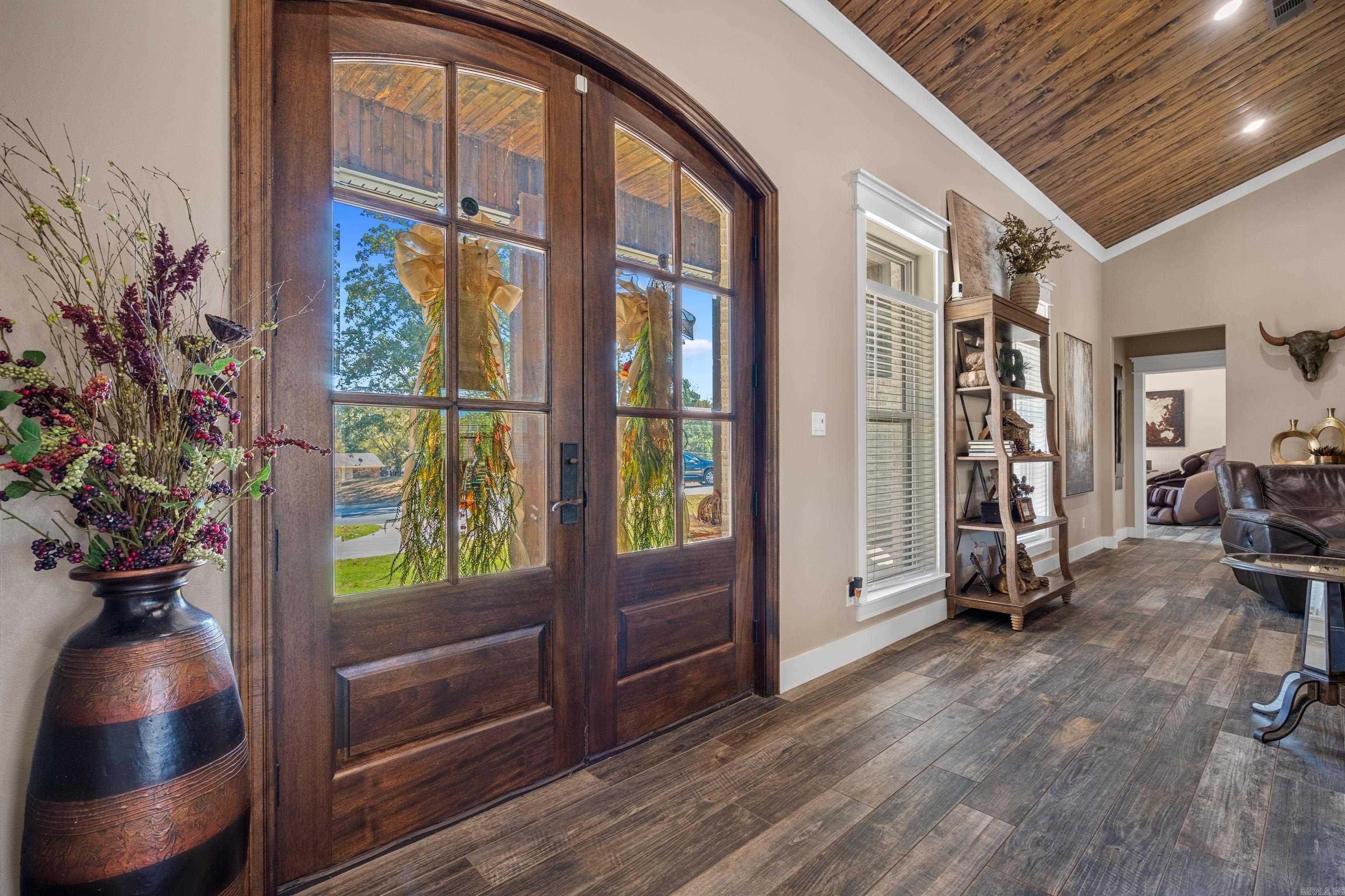 WEST WINDS UNIT - Residential
