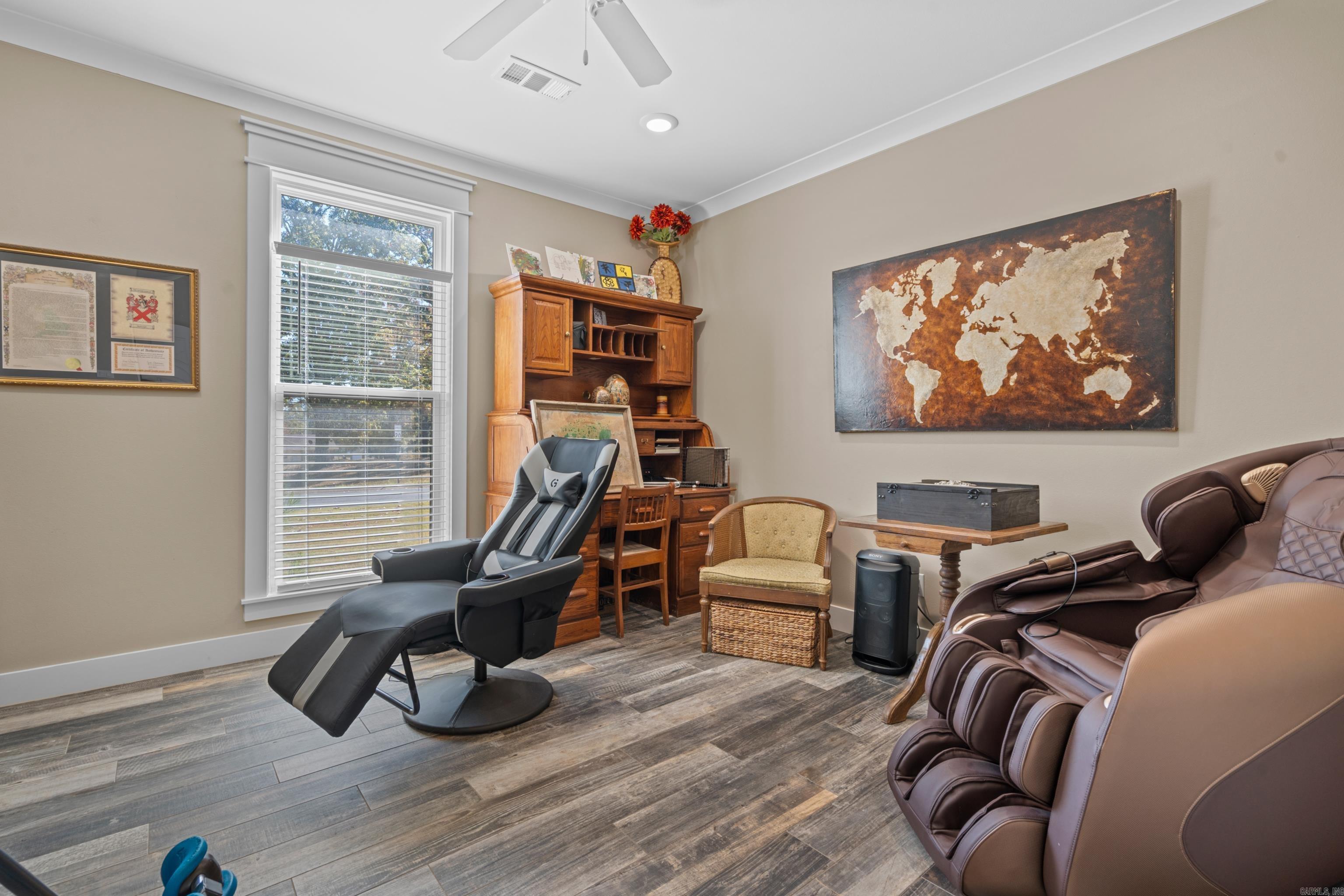 WEST WINDS UNIT - Residential