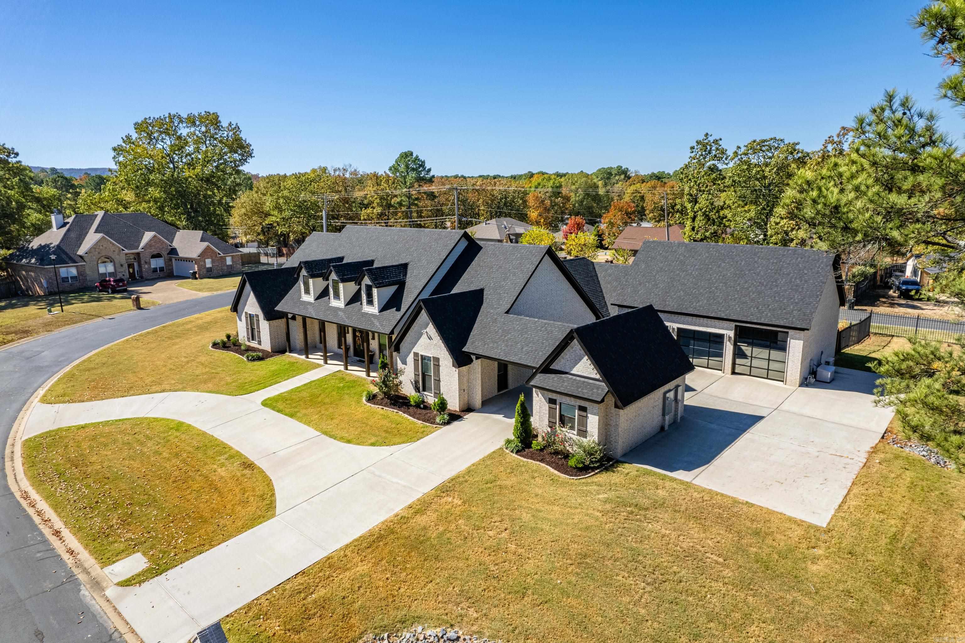 WEST WINDS UNIT - Residential