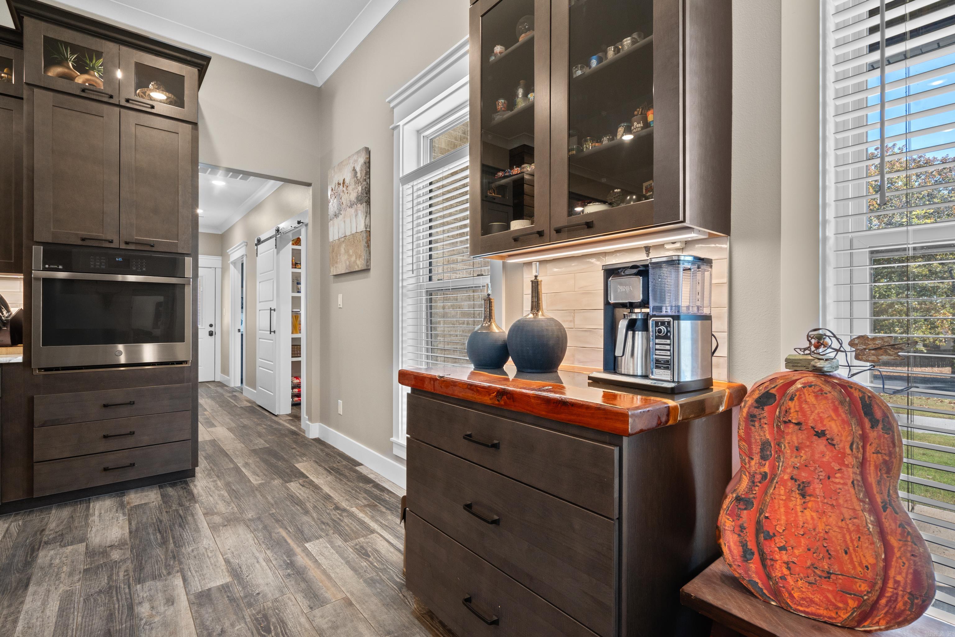 WEST WINDS UNIT - Residential