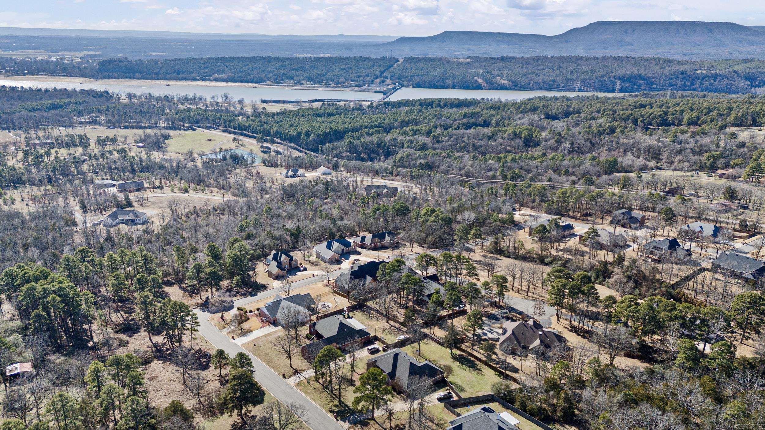 BENT TREE - Residential