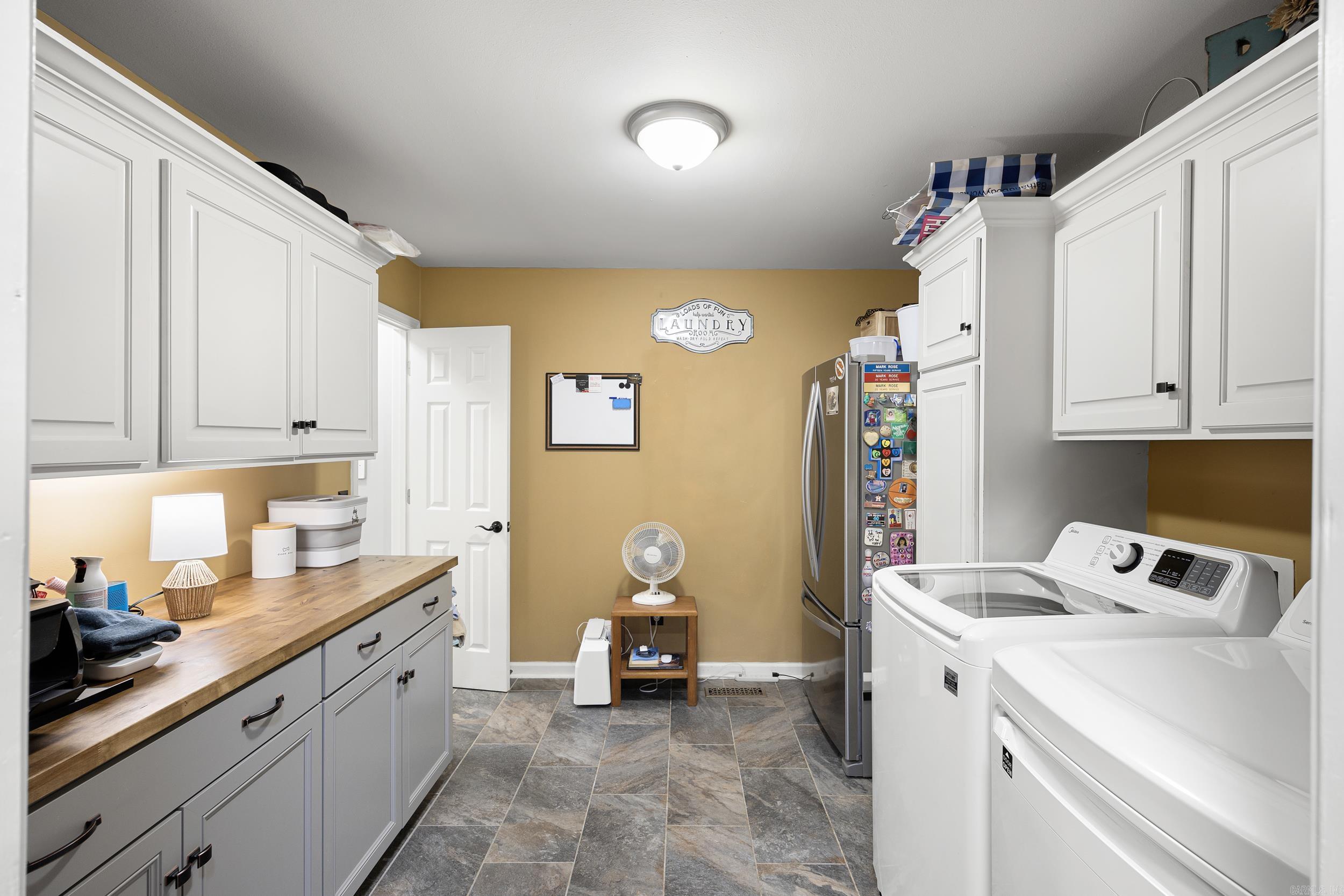 BENT TREE - Residential