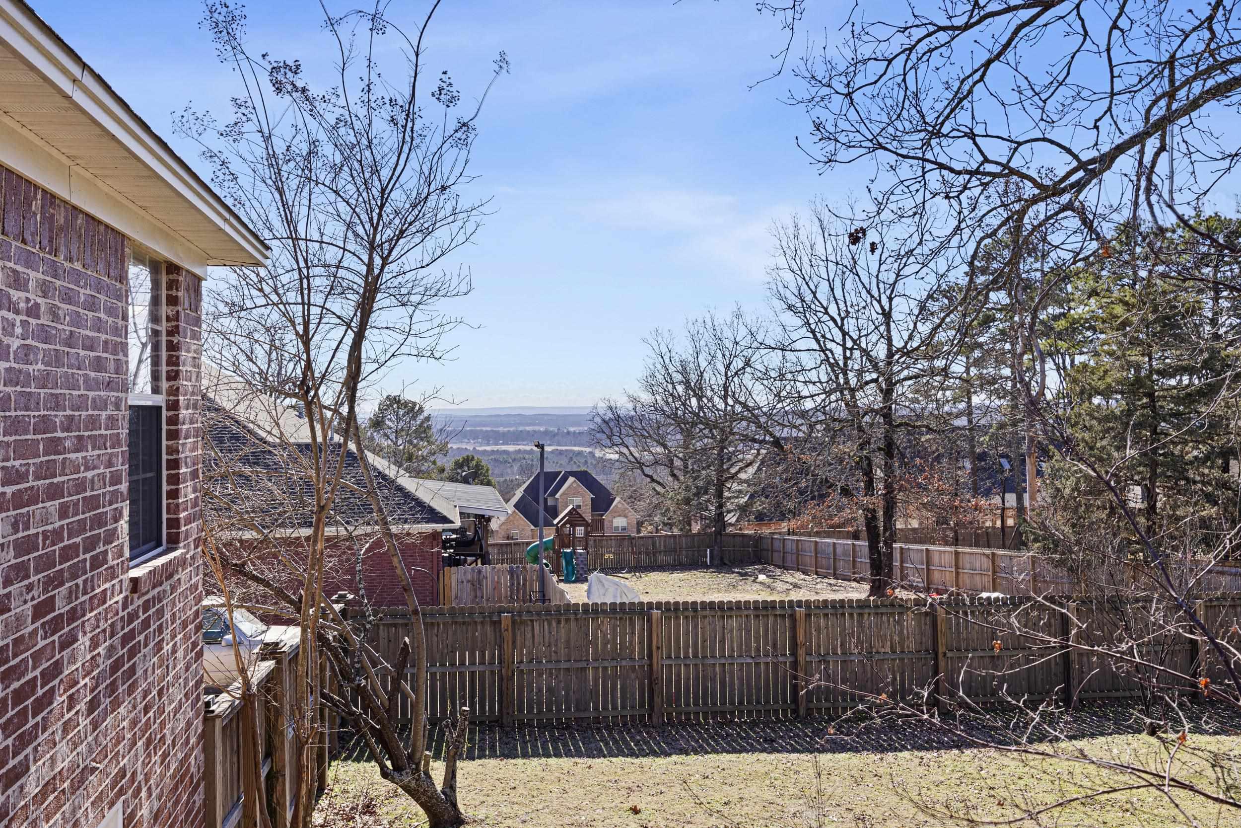 BENT TREE - Residential