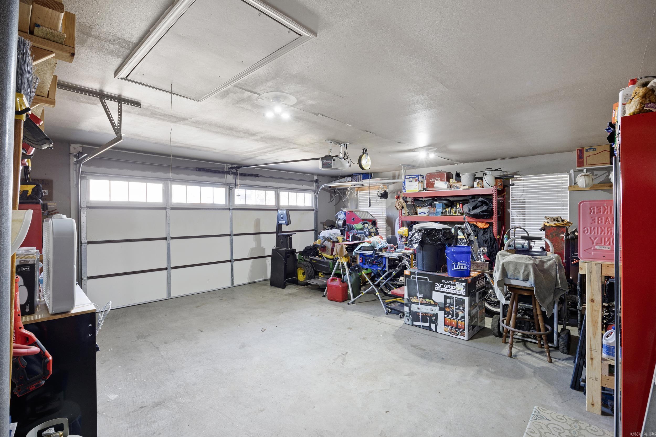 BENT TREE - Residential