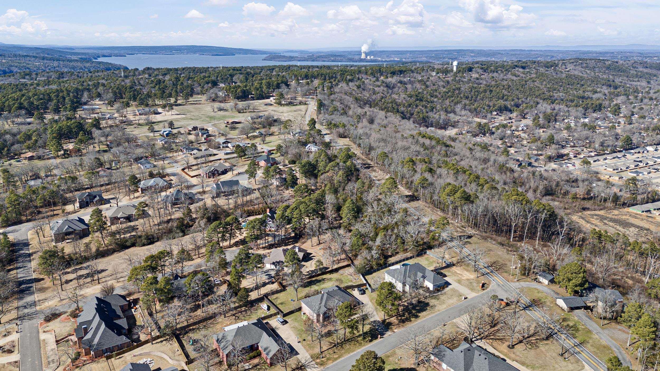 BENT TREE - Residential