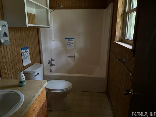 WOODLAWN - Residential