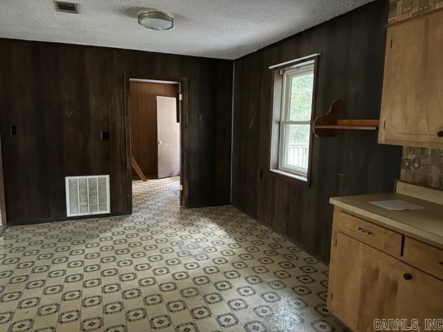 WOODLAWN - Residential