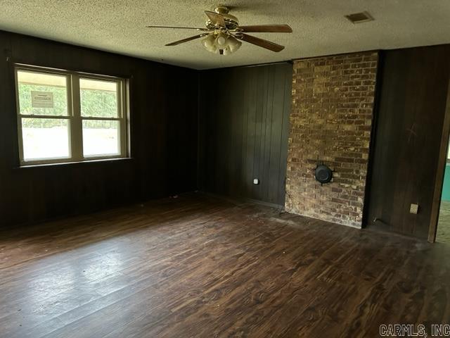 WOODLAWN - Residential