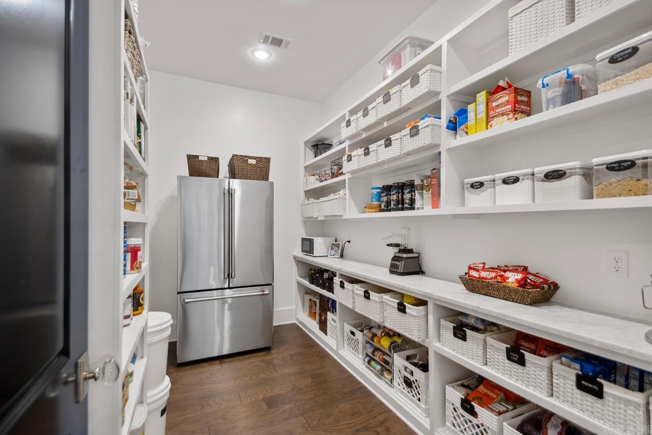 BIG ROCK ESTATES - Residential