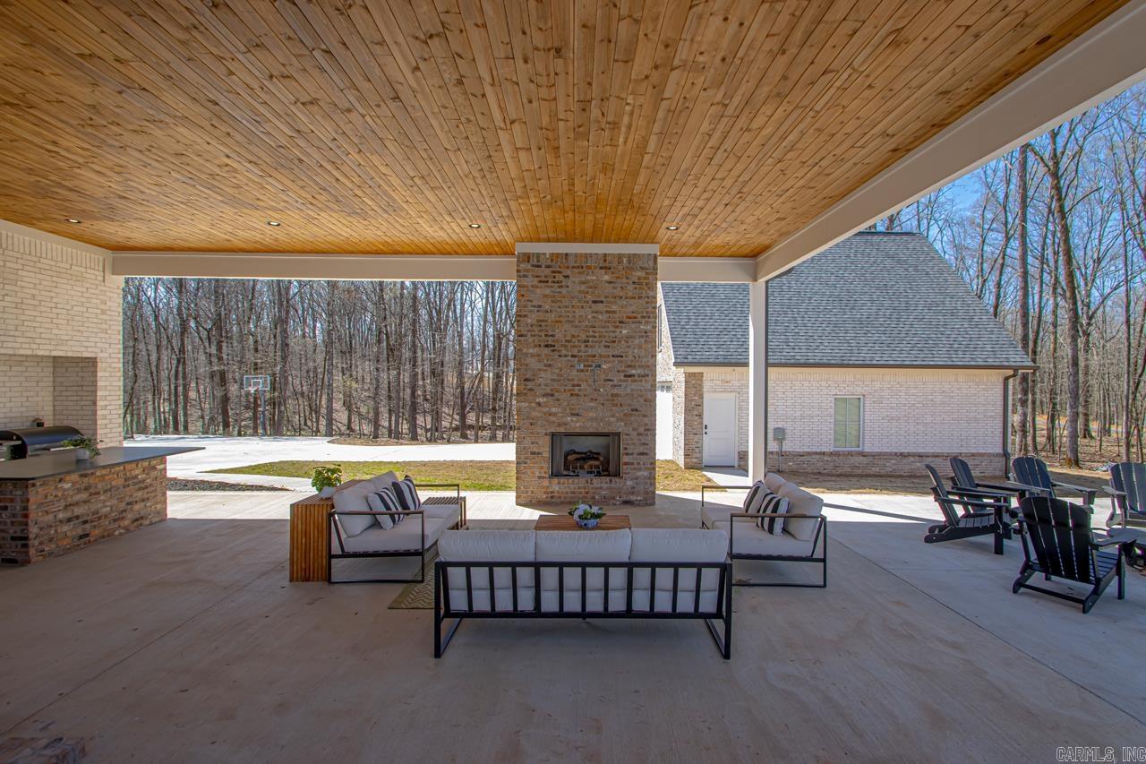 BIG ROCK ESTATES - Residential