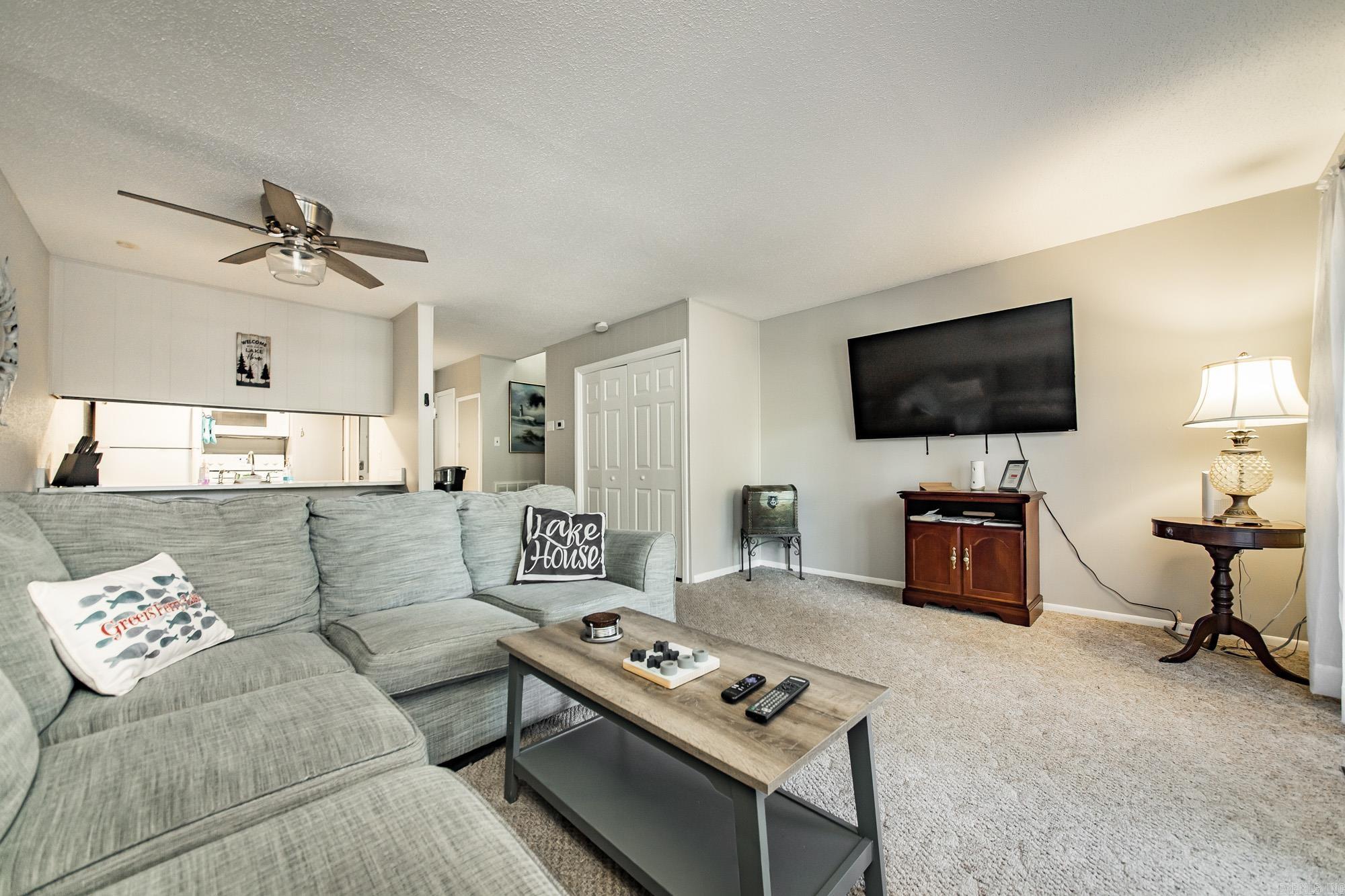 CHELSEA GLADE CONDO - Residential