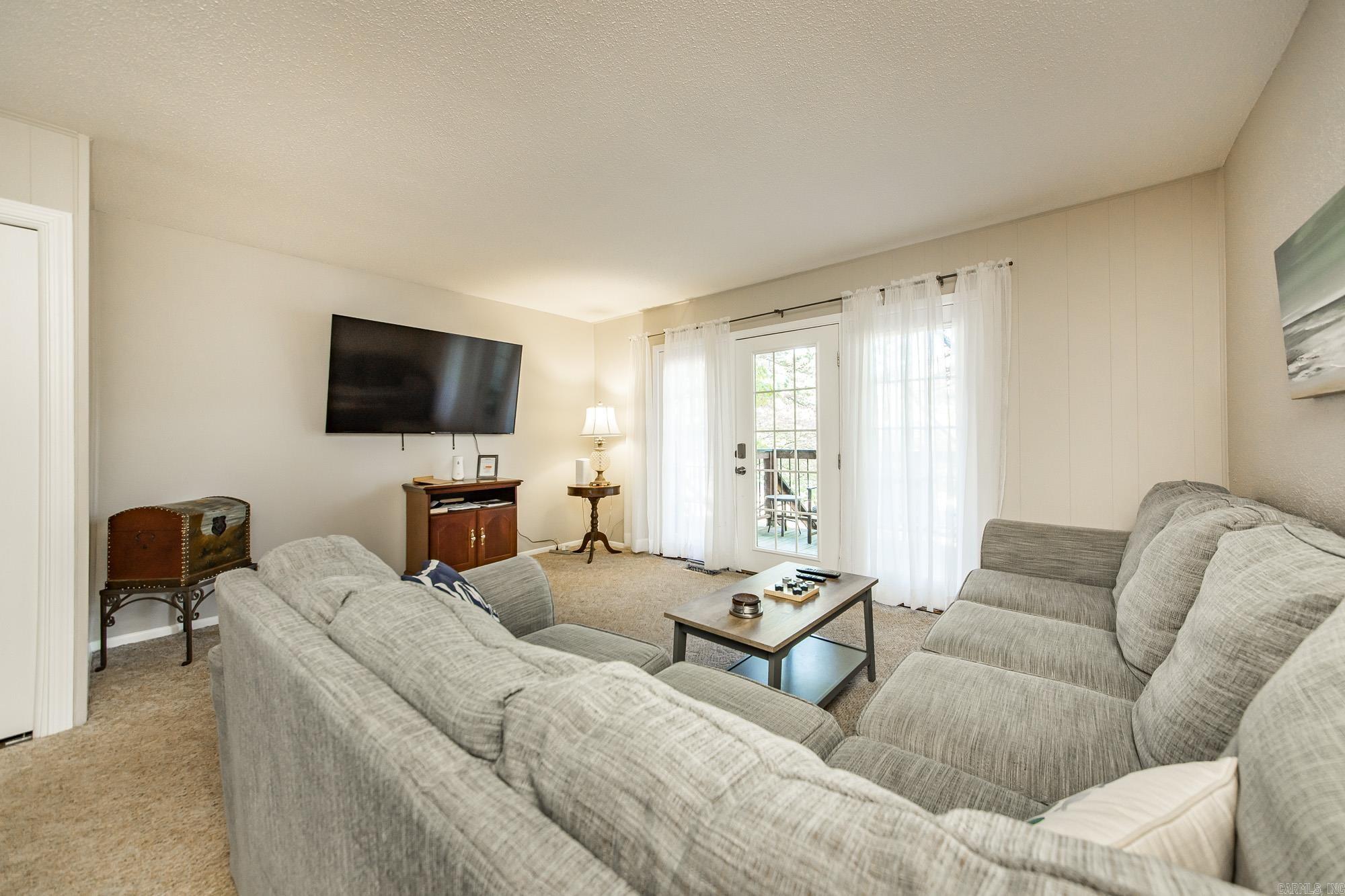 CHELSEA GLADE CONDO - Residential