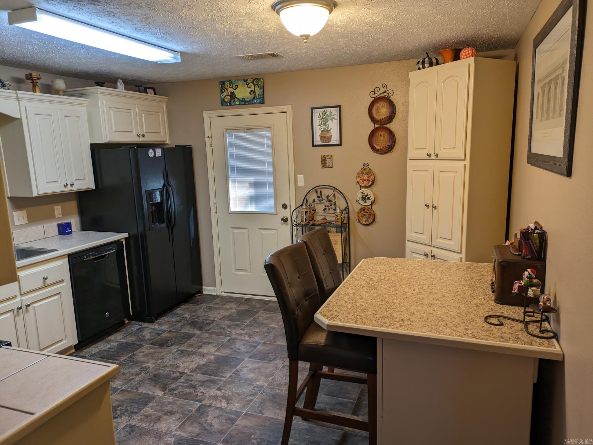 WEATHERING HEIGHTS - Residential