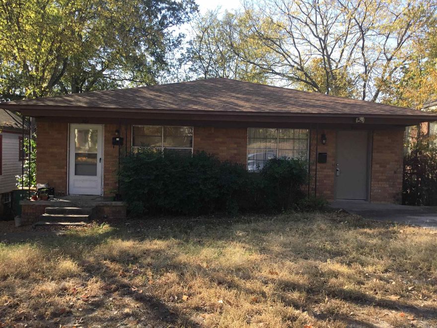 304 is vacant, go and show.  It has been remodeled. 306 is rented ( 10 months left on lease)