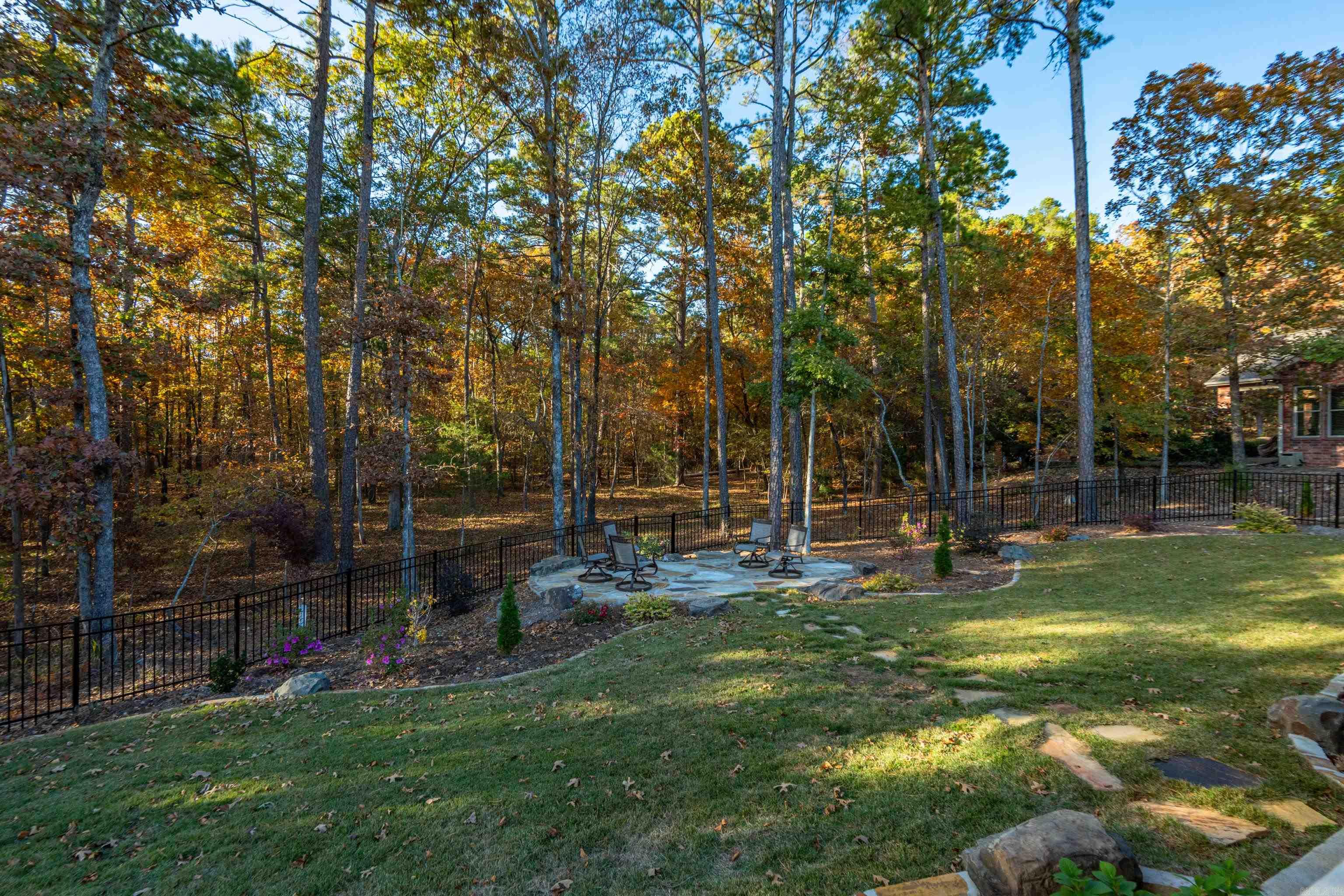 ADORACION - Residential