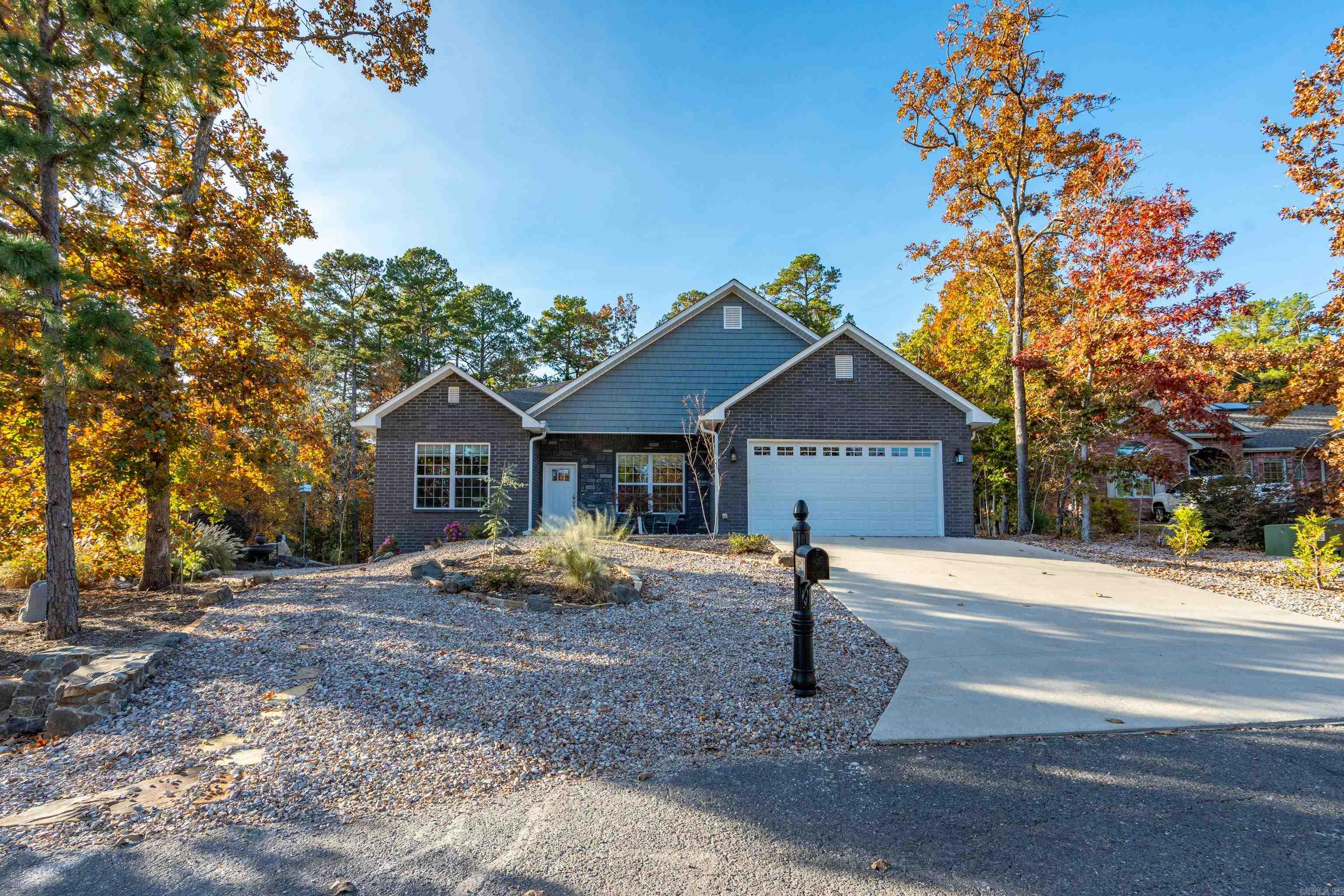 ADORACION - Residential