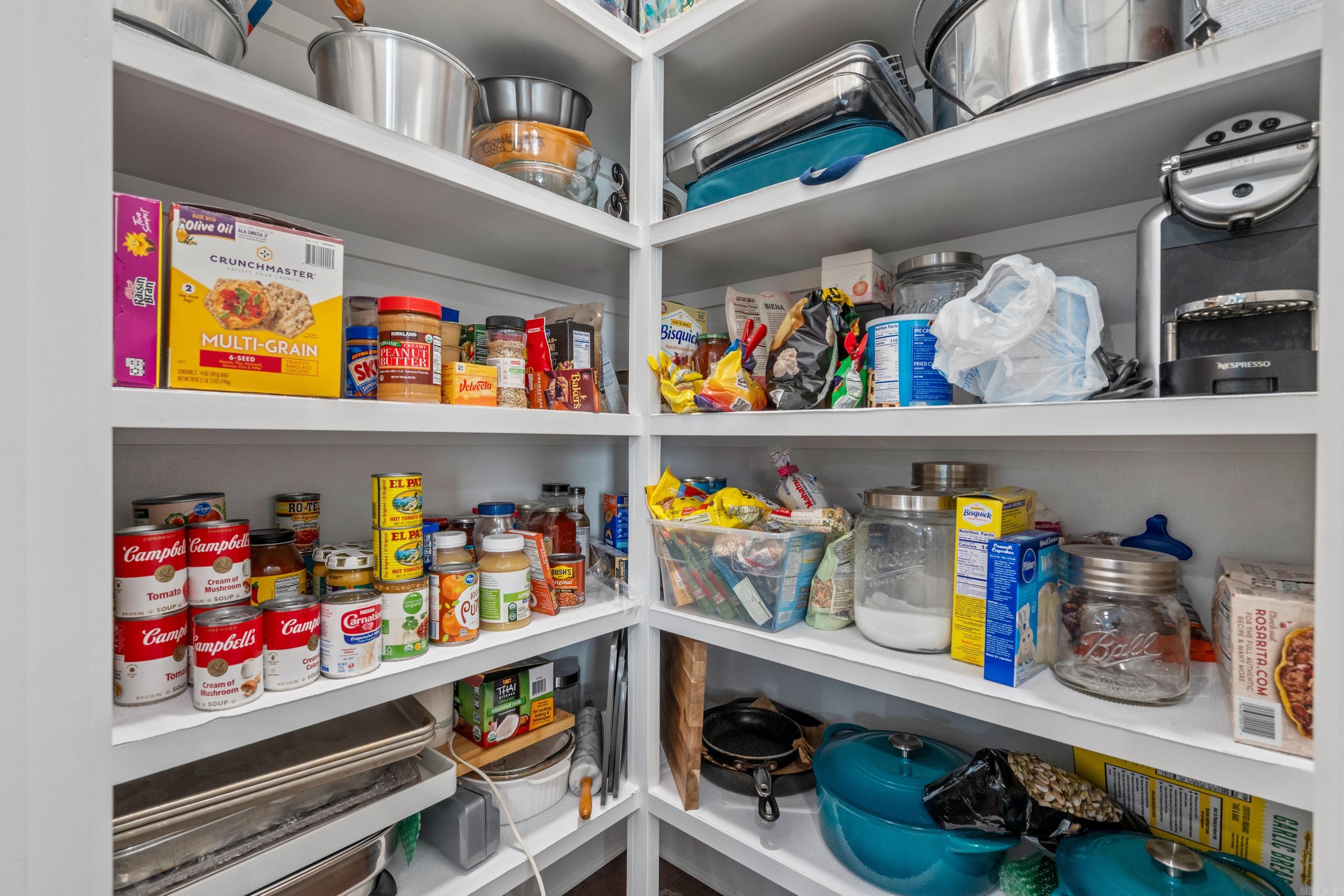 ADORACION - Residential