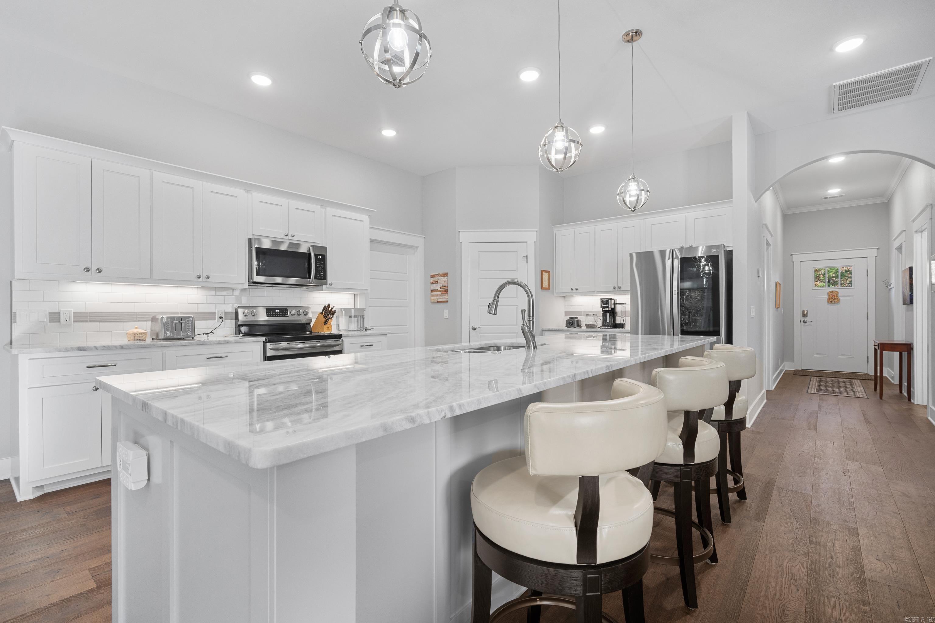 ADORACION - Residential