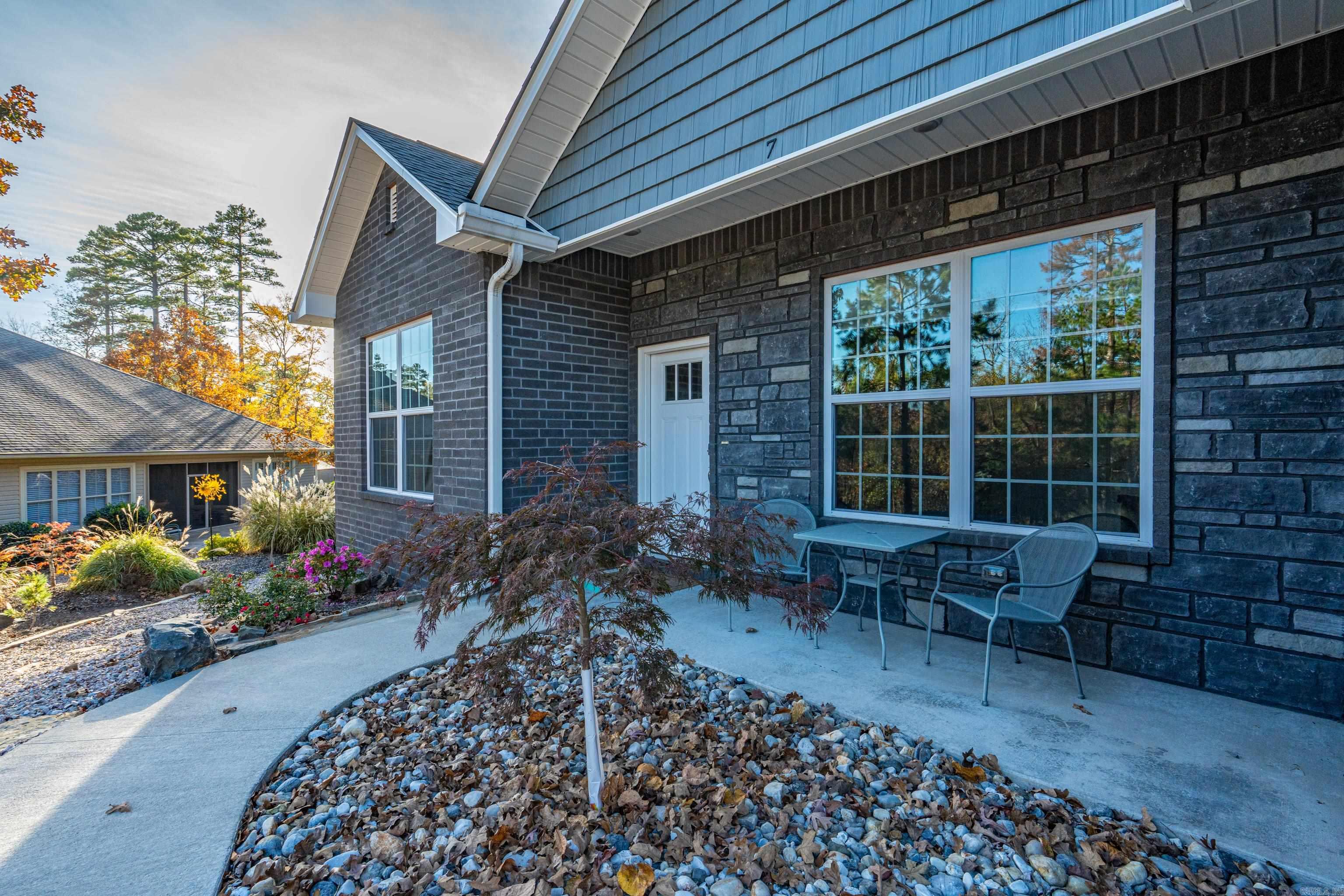 ADORACION - Residential