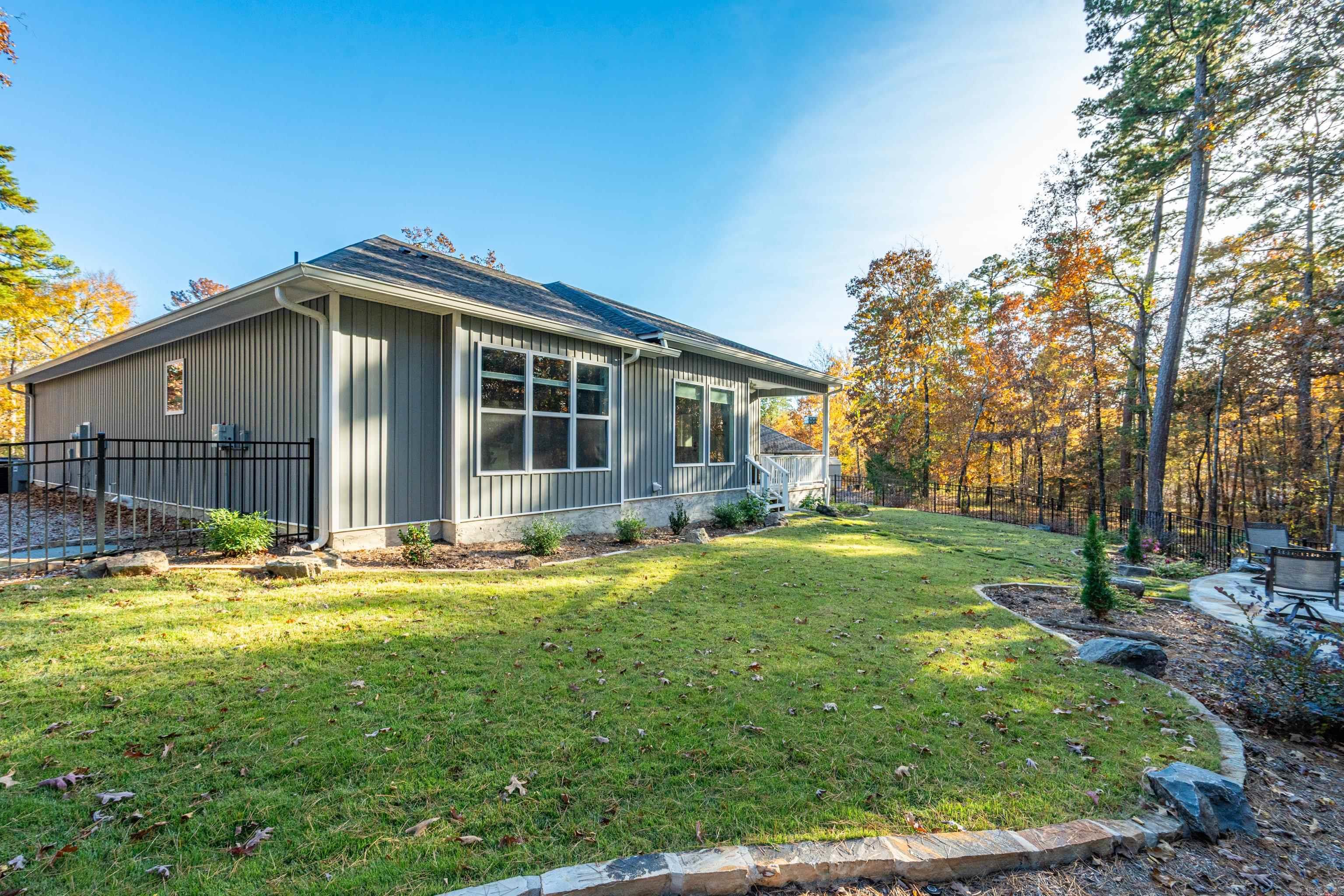 ADORACION - Residential