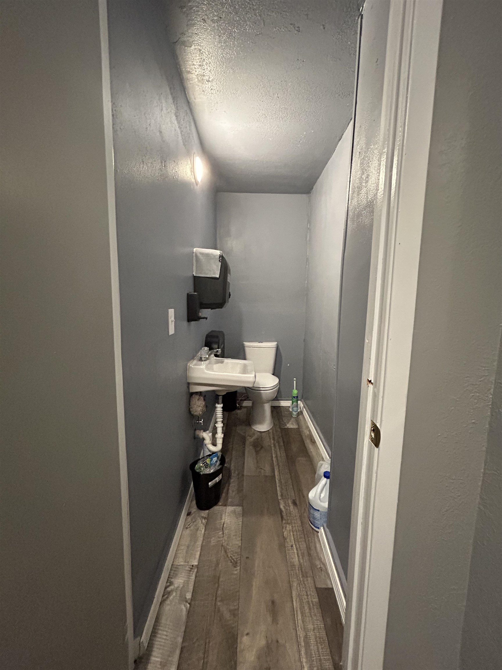 Original Hardy - Commercial Sale