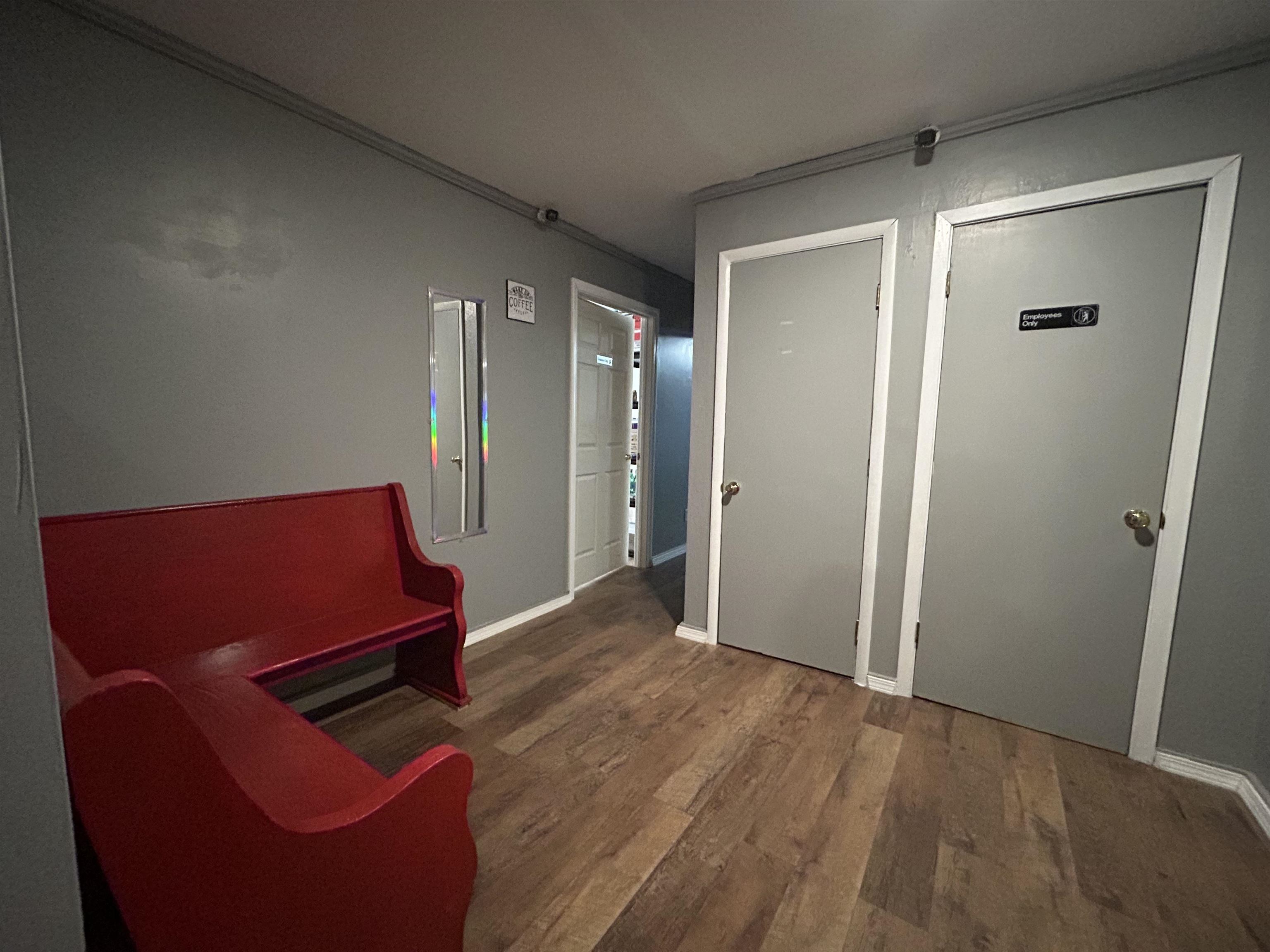 Original Hardy - Commercial Sale