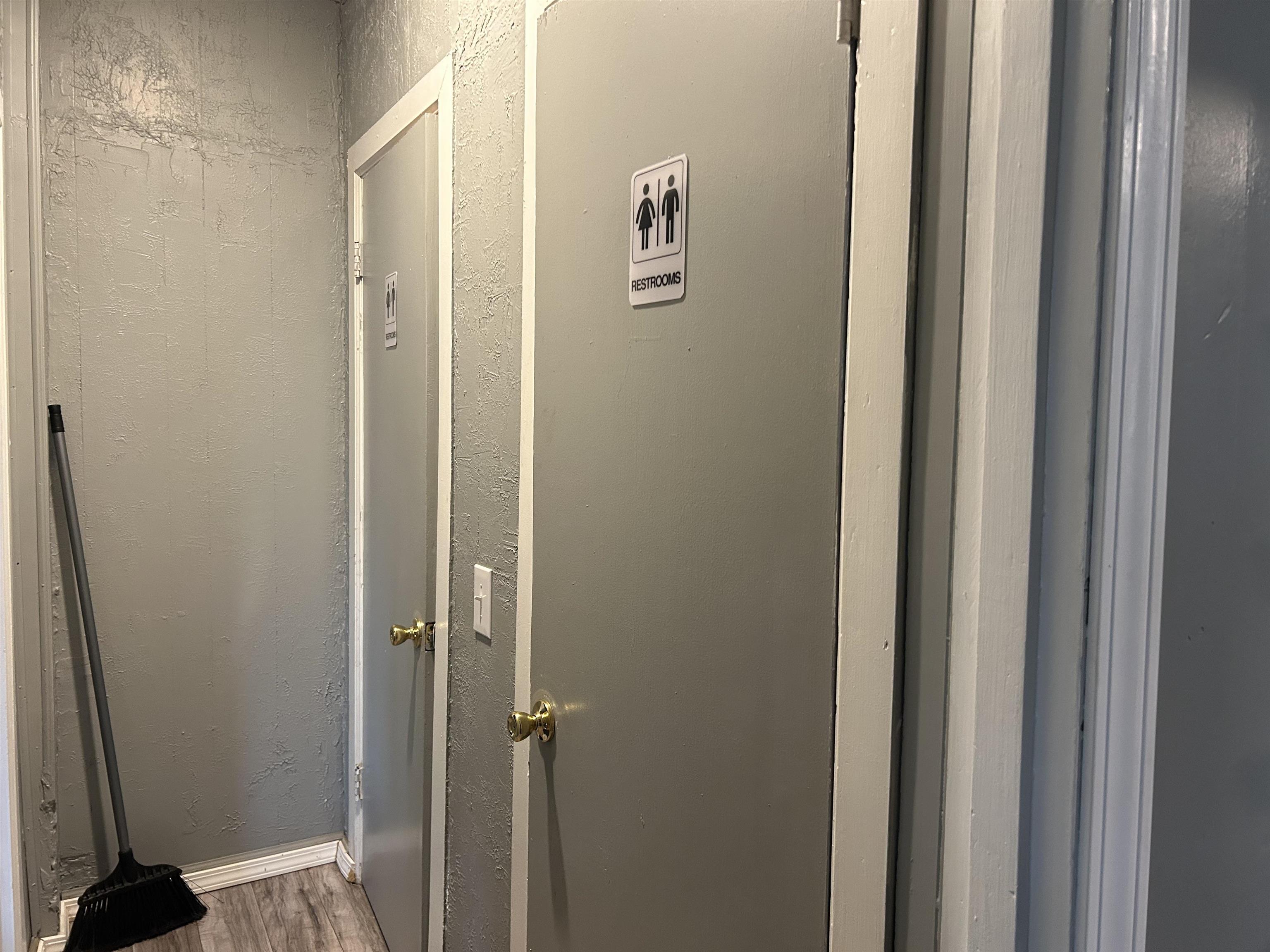 Original Hardy - Commercial Sale