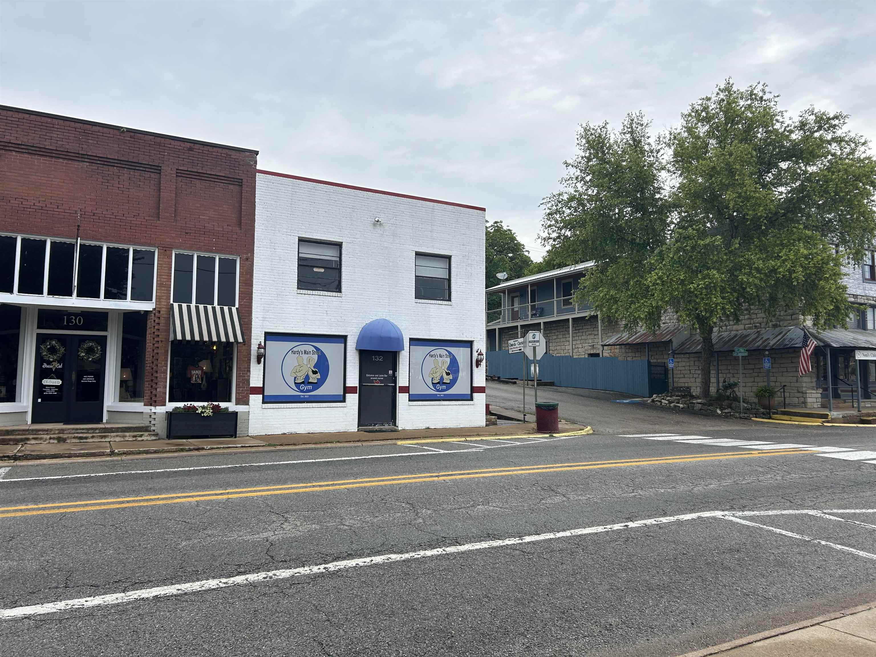 Original Hardy - Commercial Sale