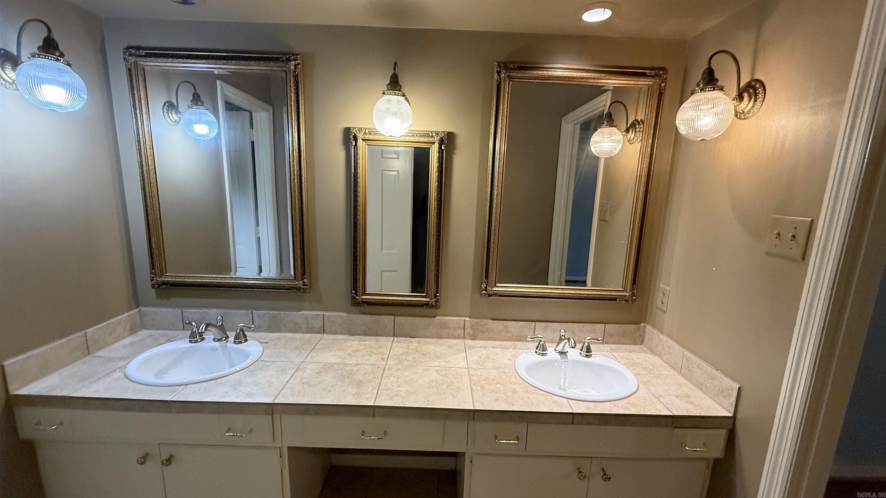 Briarwood - Residential