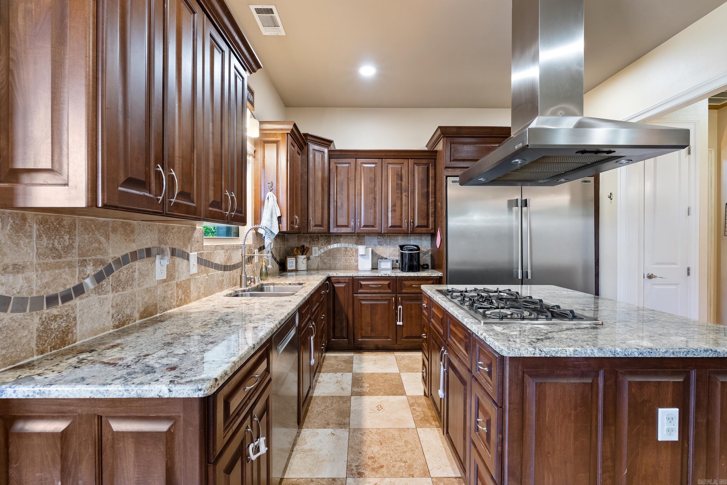 HURRICANE LAKE EST - Residential