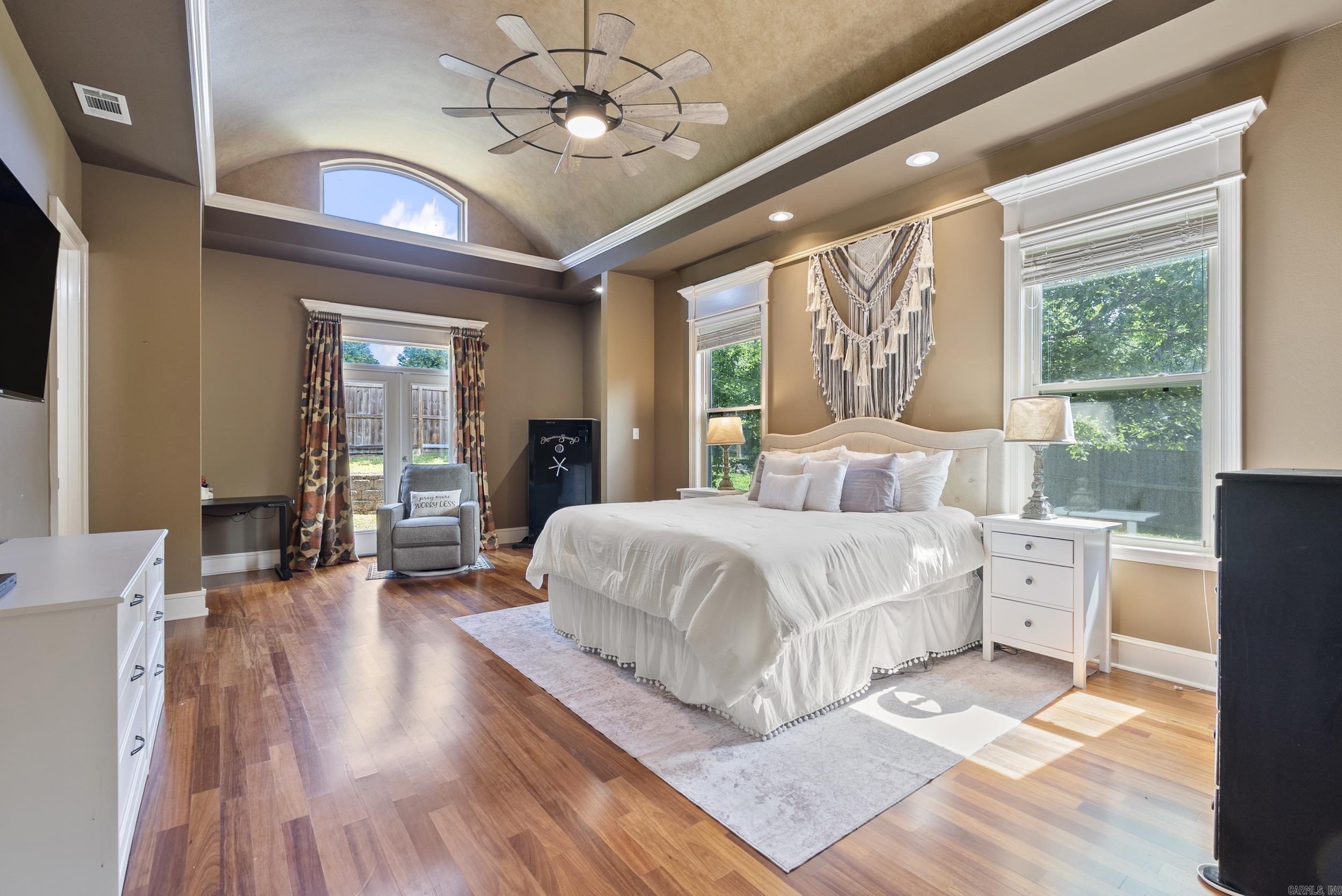 HURRICANE LAKE EST - Residential