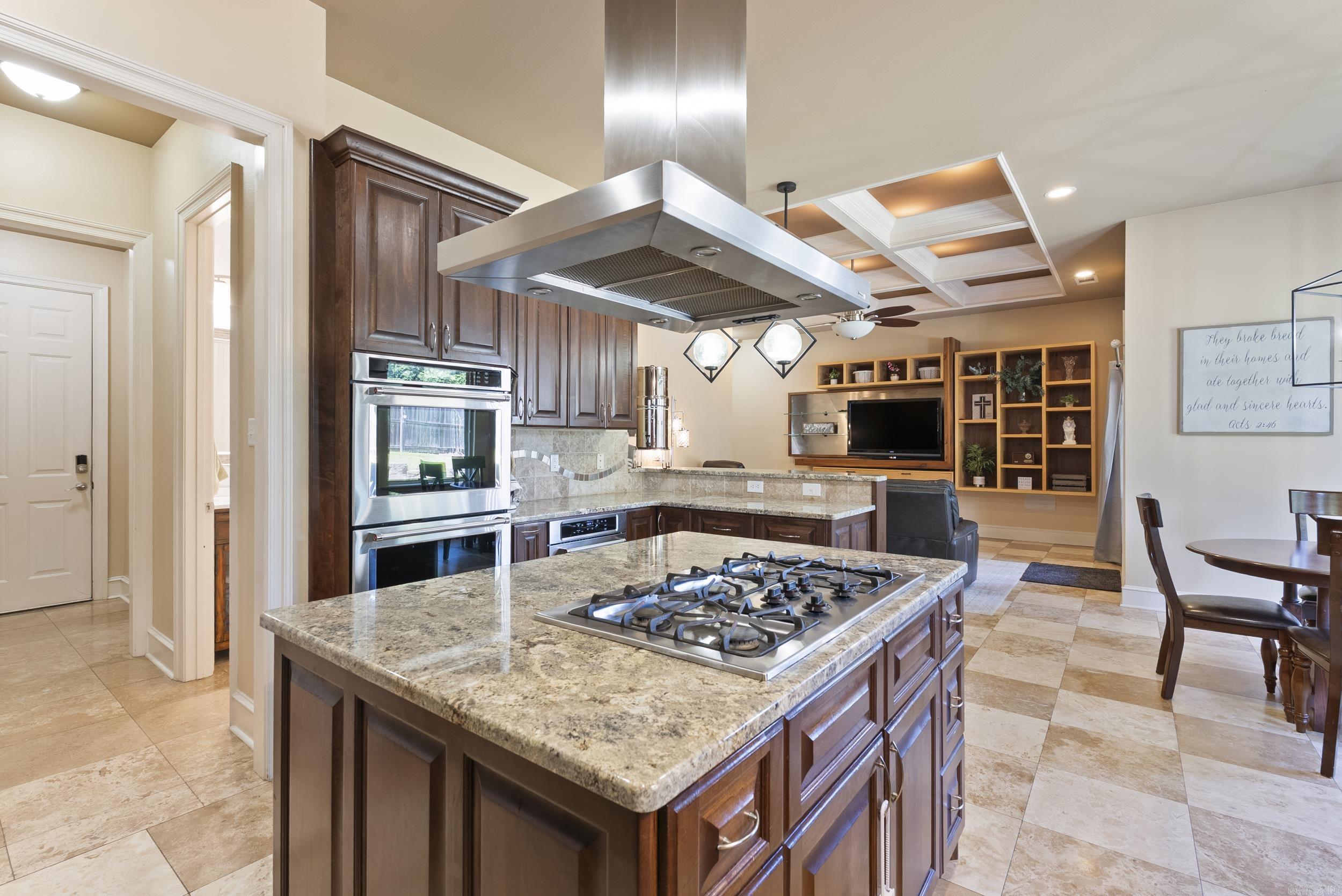 HURRICANE LAKE EST - Residential