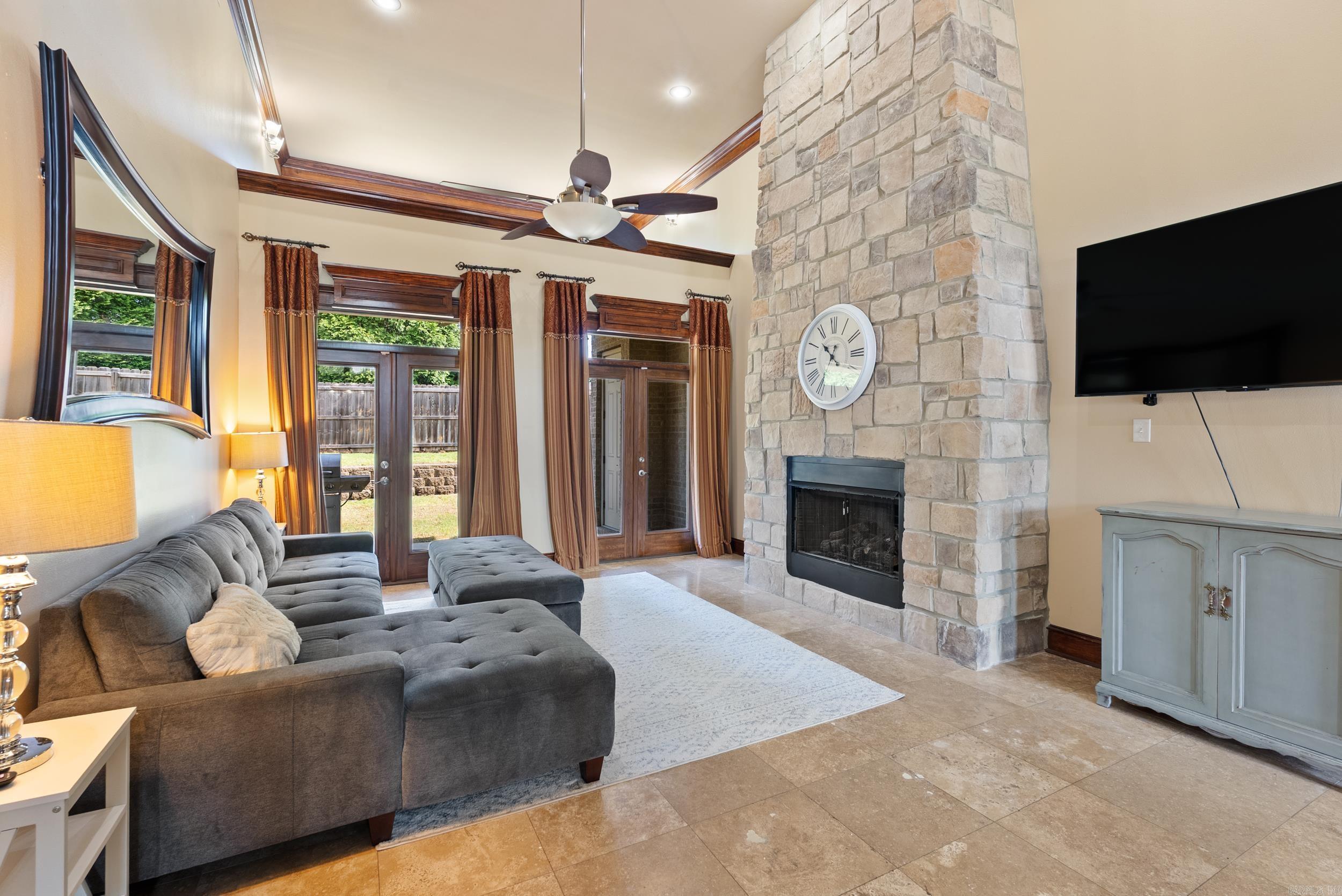 HURRICANE LAKE EST - Residential